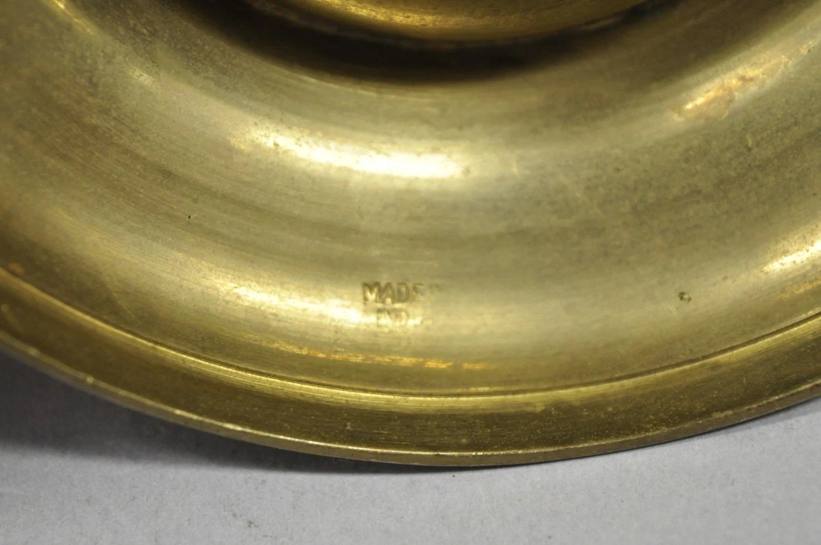Campana anglo-indiana d'ottone massiccio con incisione a forma di artiglio di elefante su supporto in vendita 4