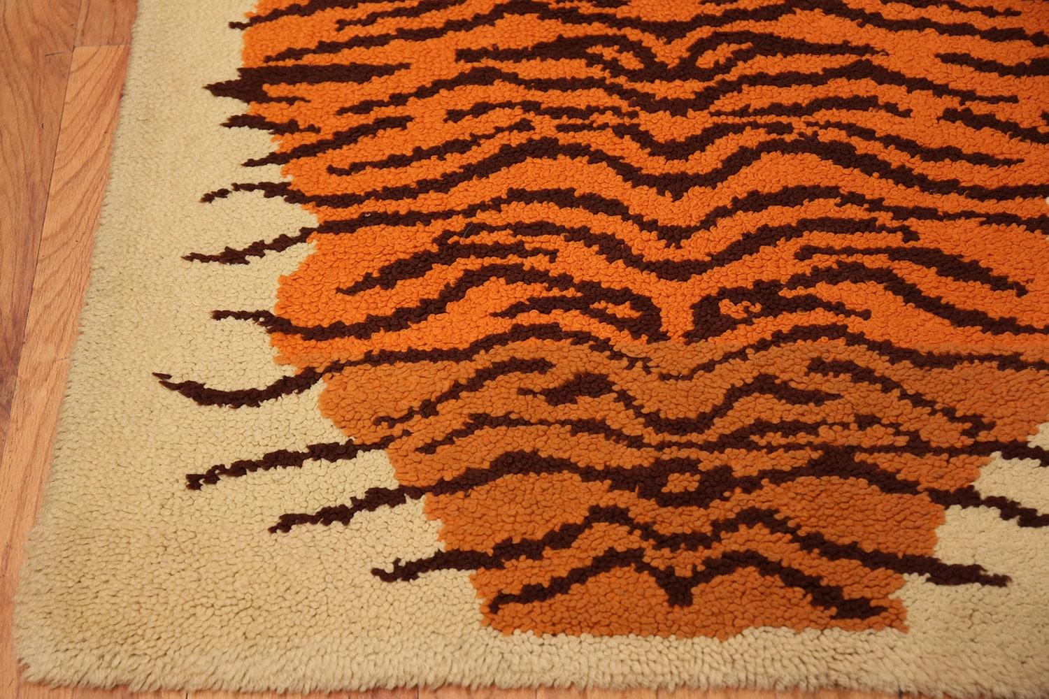 Hand-Knotted Vintage Animal Pelt Design Swedish Rya Rug. 3 ft 2 in x 4 ft 10 in For Sale