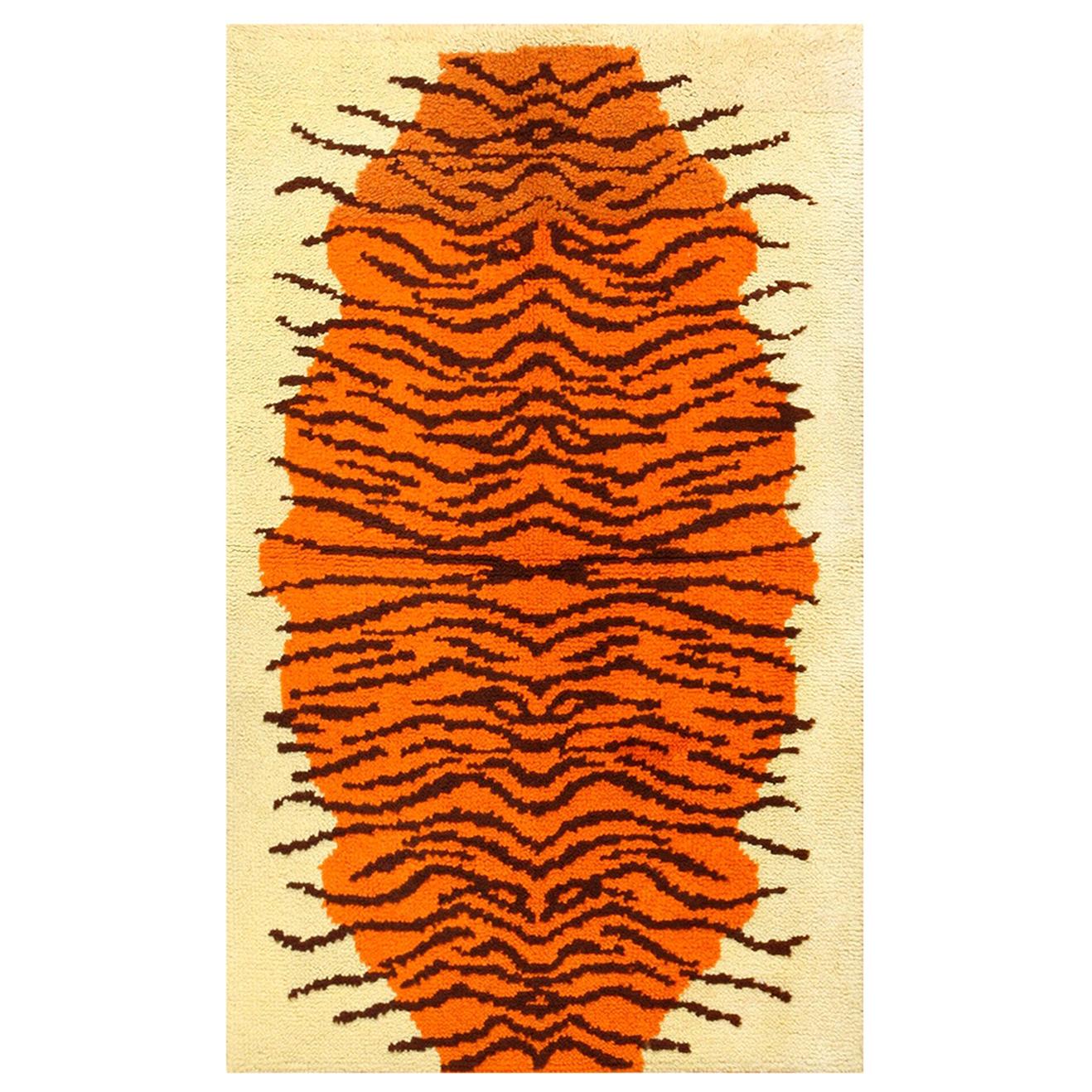 Schwedischer Rya-Teppich im Vintage-Tierpelz-Design. 3 ft 2 in x 4 ft 10 in