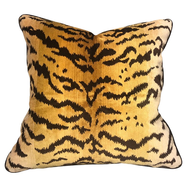 Vintage Animal Print Scalamandré Pillow For Sale at 1stDibs