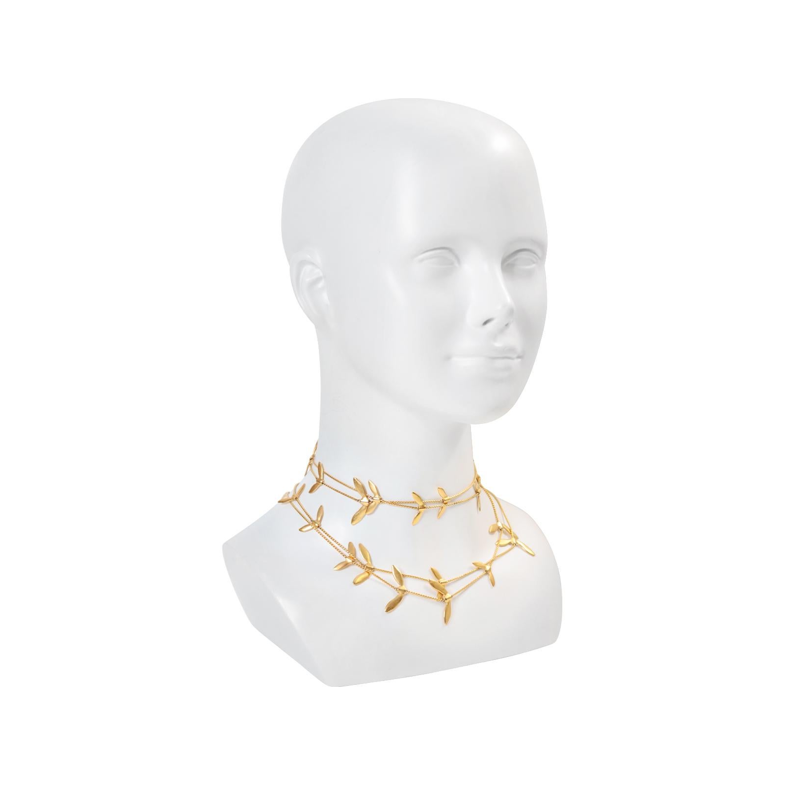 Collar largo vintage Anne Klein Couture en tono dorado Circa años 80 Artista en venta