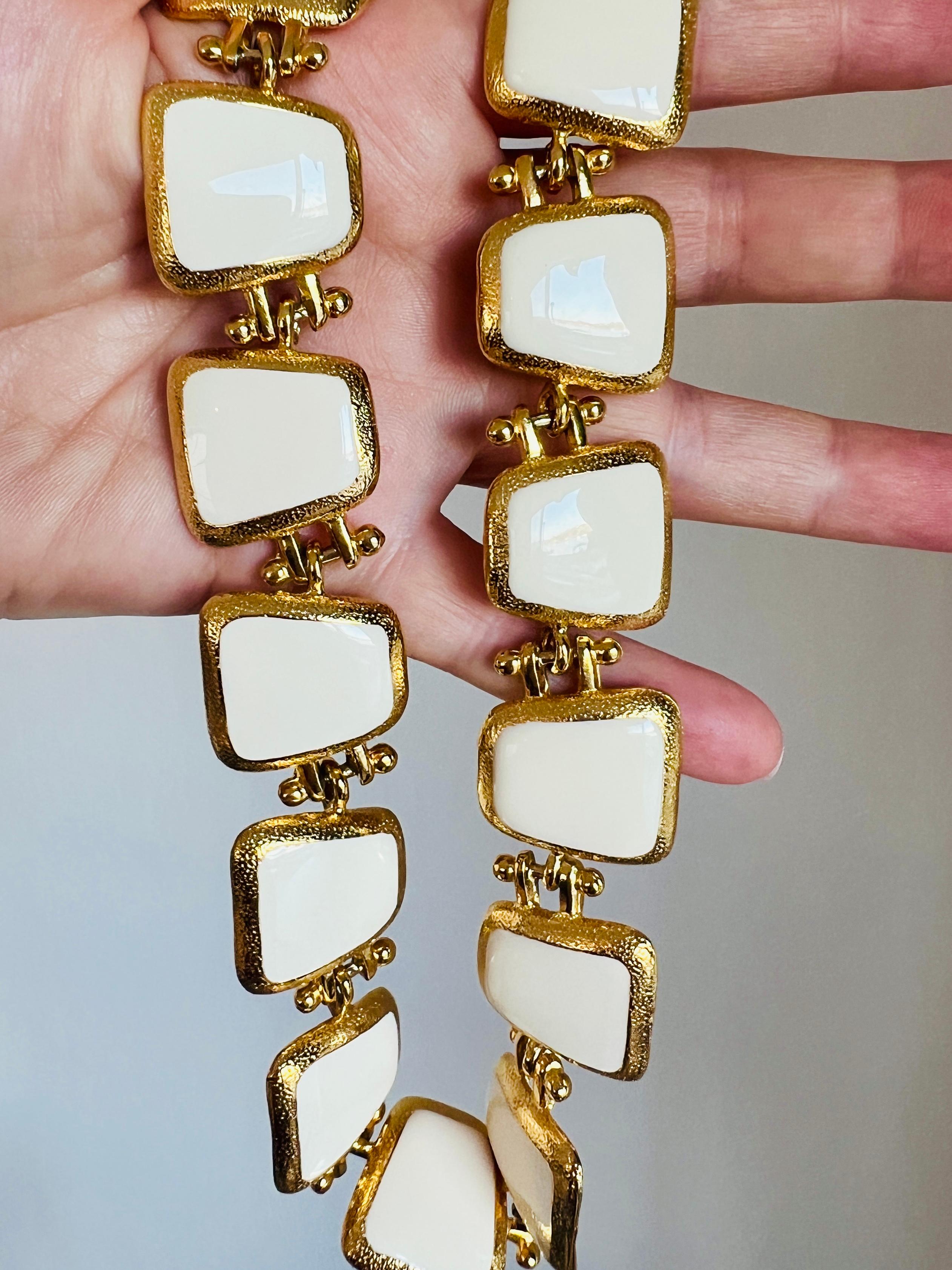 Modernist Vintage Anne Klein Enamel Choker Toggle T Bar Statement Necklace Earrings Set For Sale