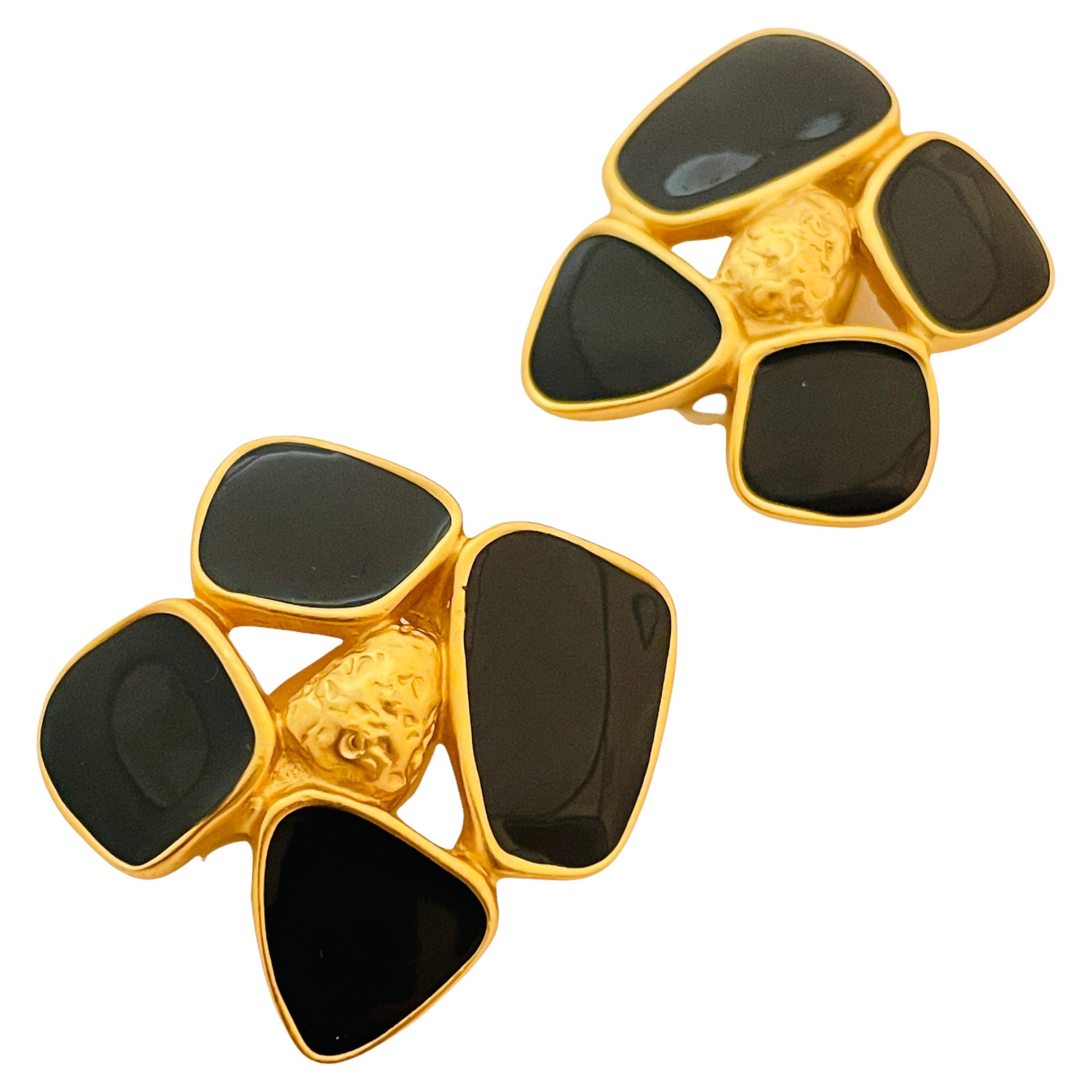 Vintage ANNE KLEIN gold black enamel designer runway clip on earrings For Sale