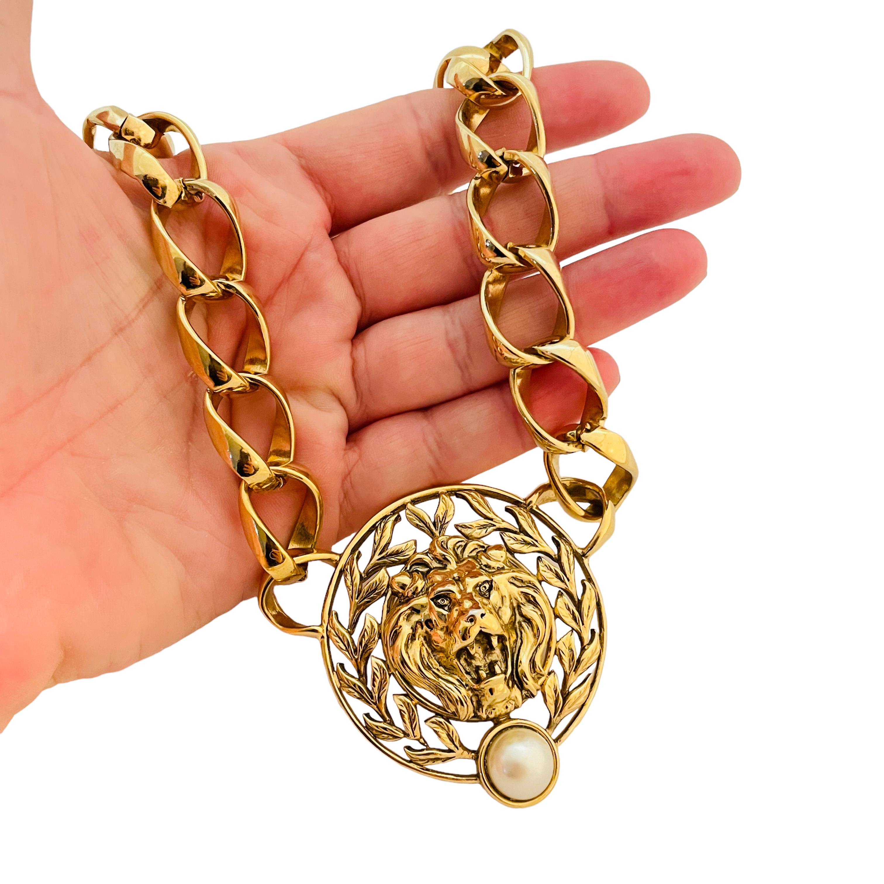 Women's or Men's Vintage ANNE KLEIN gold pearl lions head chain designer runway necklace