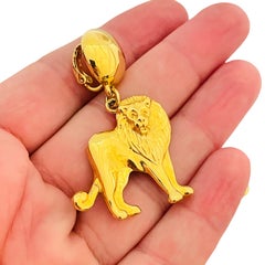 Vintage ANNE KLEIN gold tone dangle lions designer clip on earrings