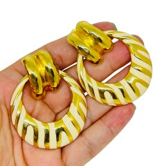 Vintage ANNE KLEIN gold tone enamel door knocker designer clip on earrings