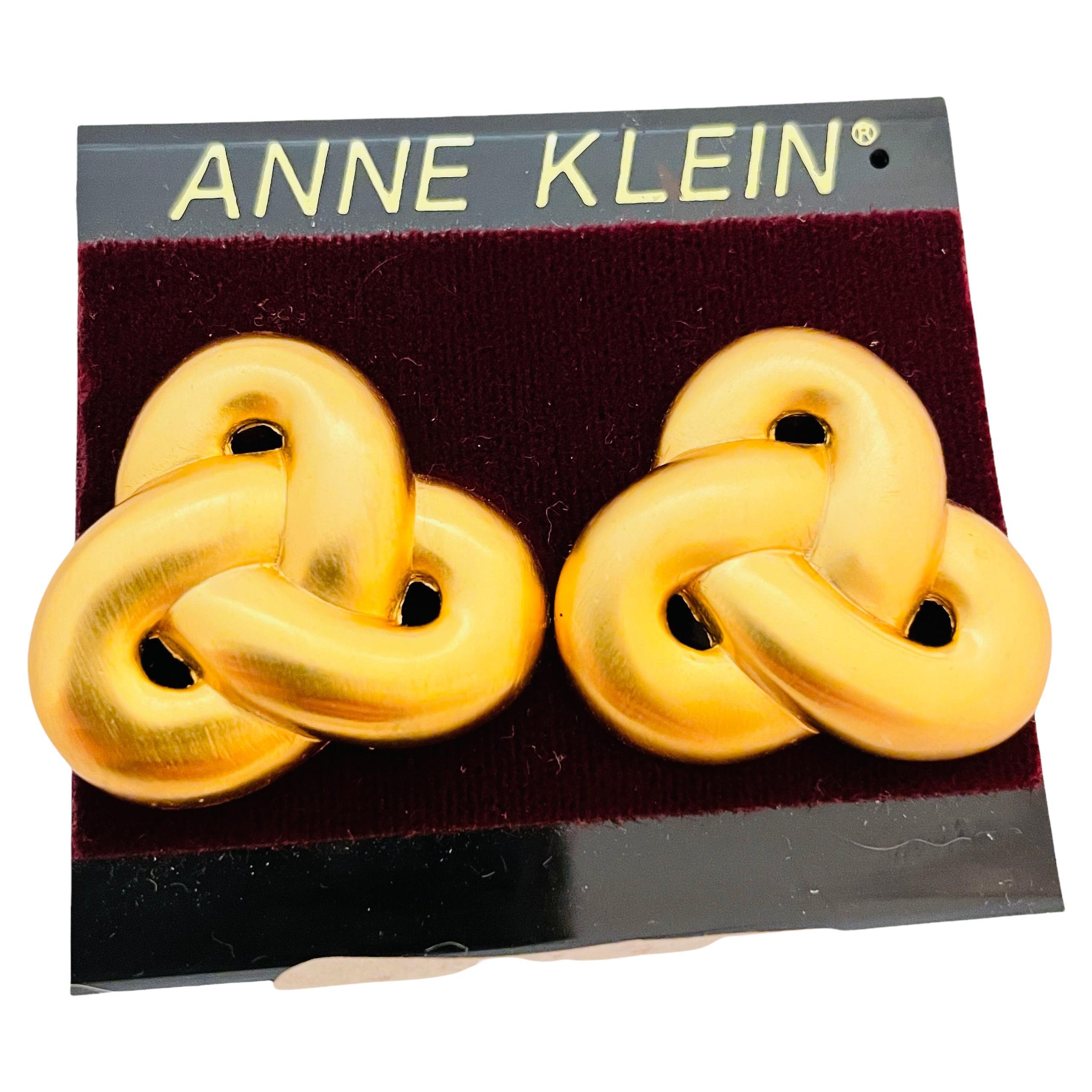 Vintage ANNE KLEIN matte gold designer runway clip on earrings