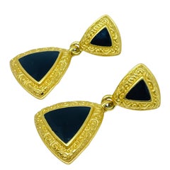 Orecchini pendenti vintage firmati ANNE KLEIN con smalto dorato