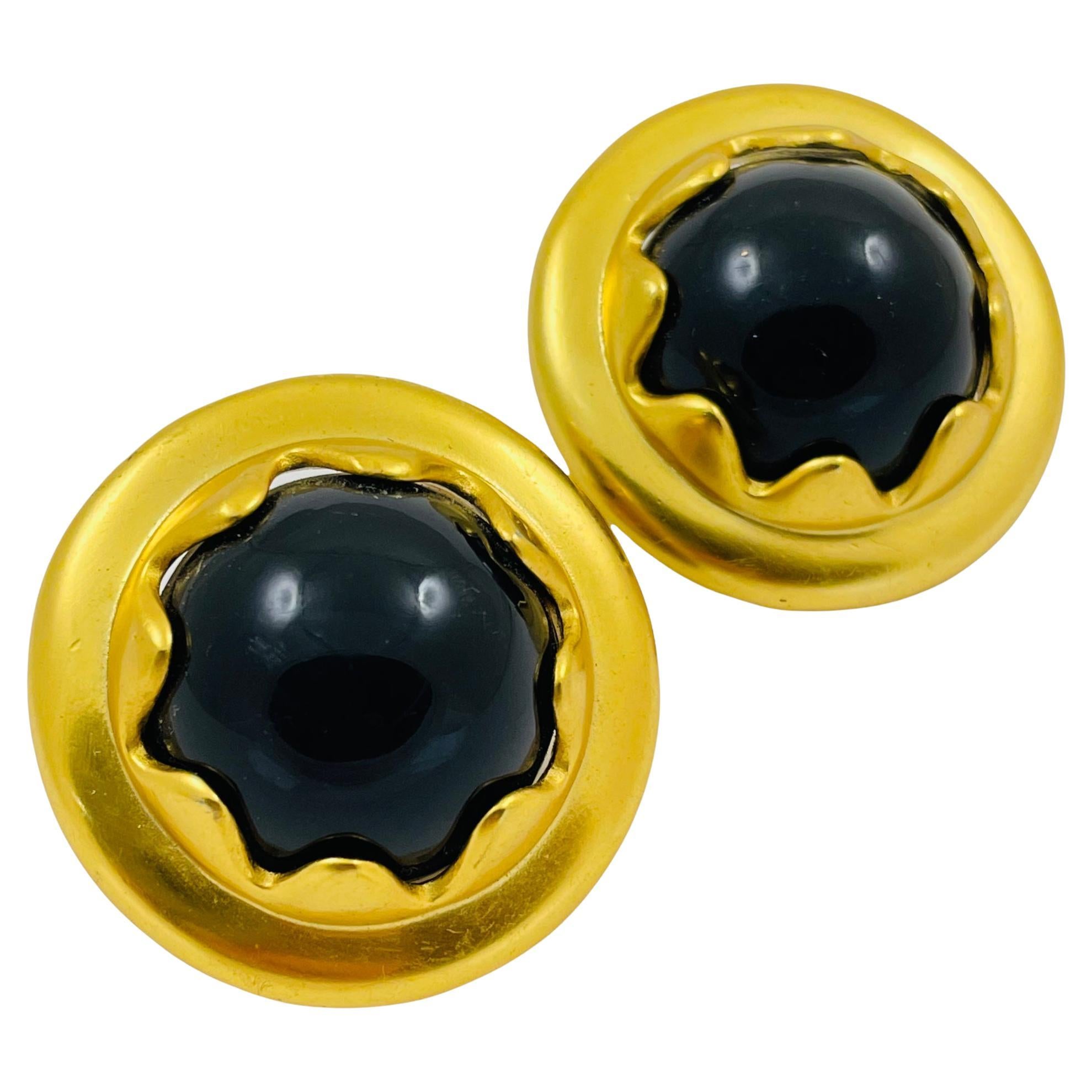 Vintage ANNE KLEINN matte gold black lucite runway designer clip on earrings For Sale