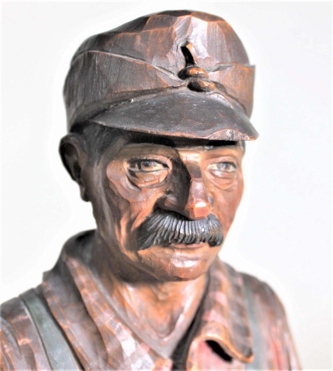 Sculpture artisanale ANRI sculptée et peinte à la main « The Lumberjack » par Duquet en vente 2