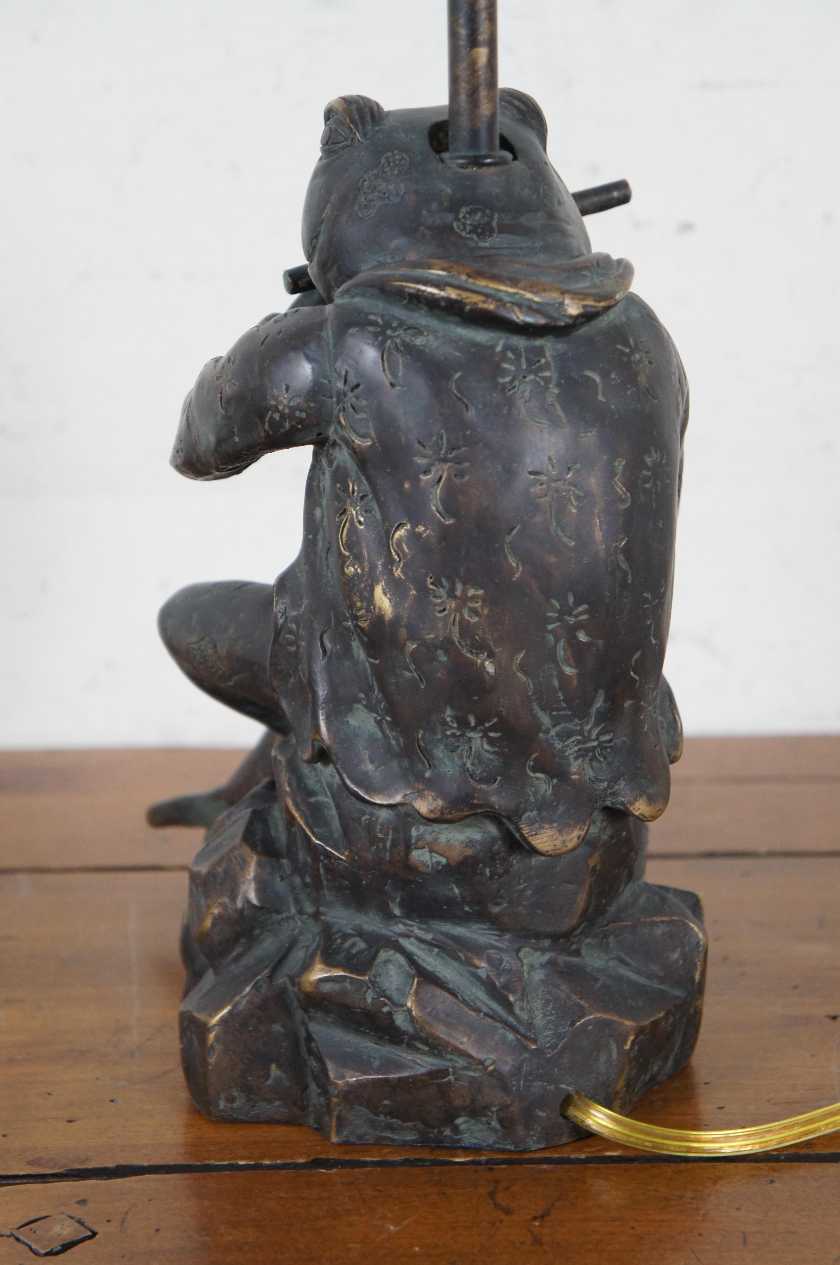 20th Century Vintage Anthropomorphic Frog Playing Flute in Kimono Table Lamp 25