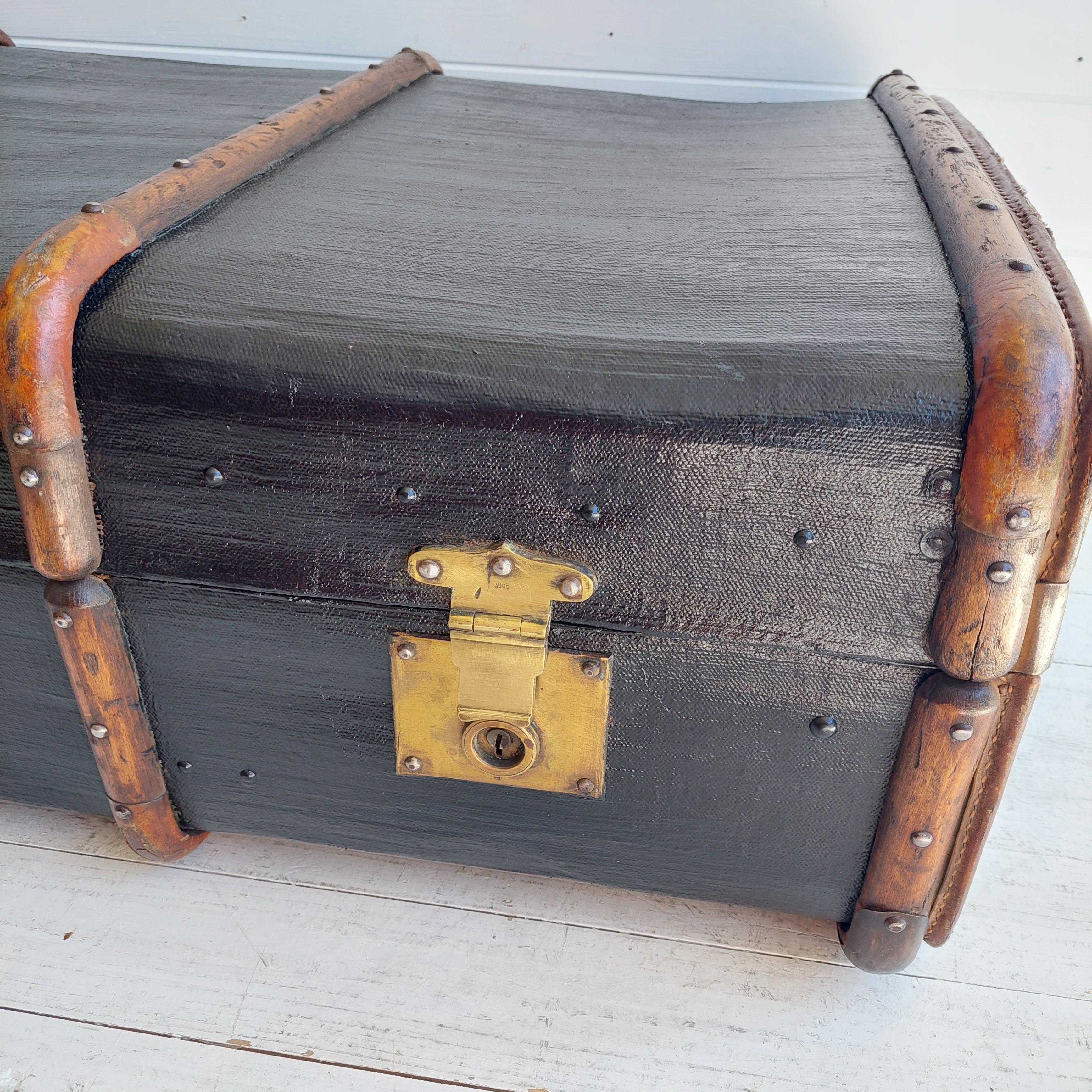 Vintage Antique 1930s Large Travel Steamer Trunk coffee table storage 7