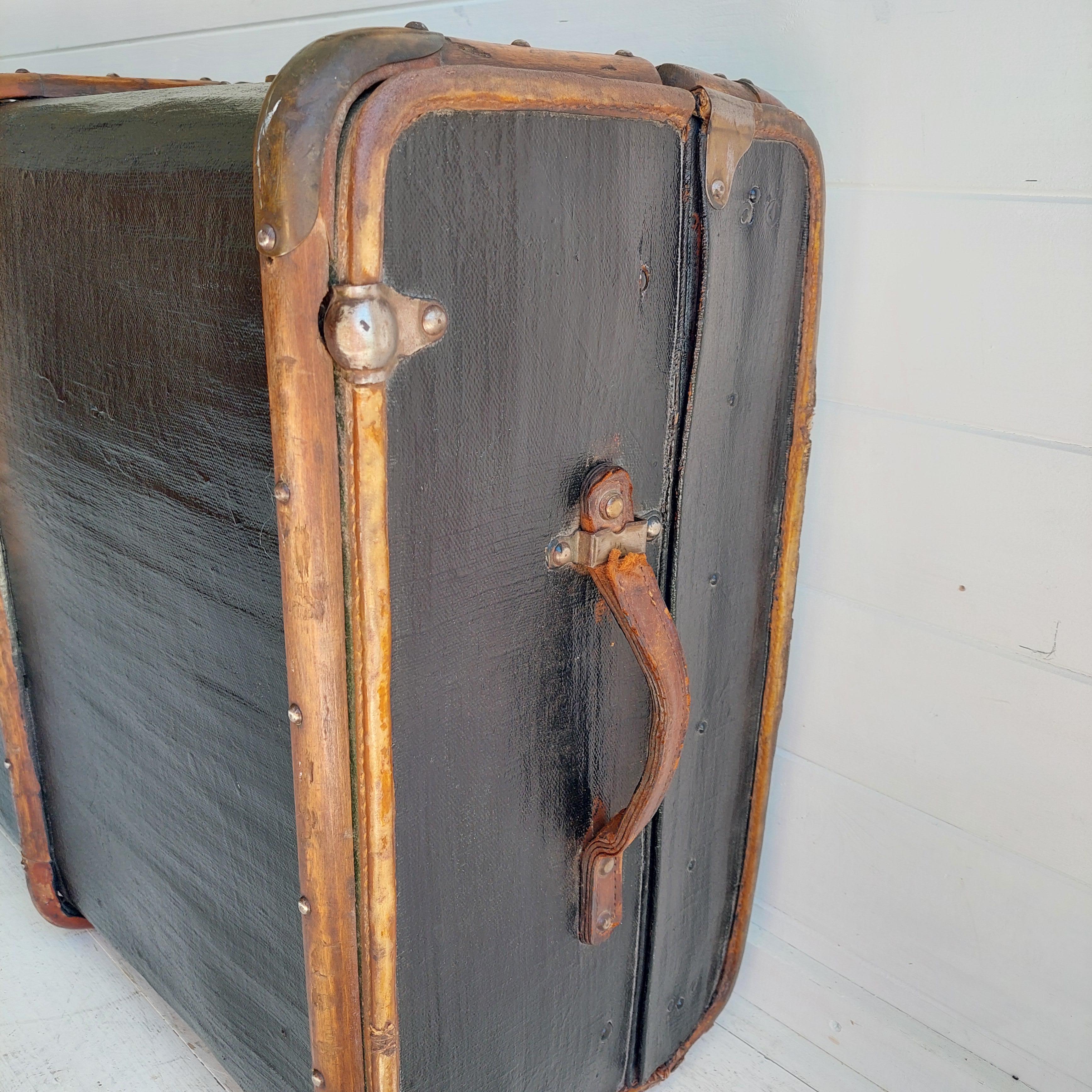 Vintage Antique 1930s Large Travel Steamer Trunk coffee table storage 8