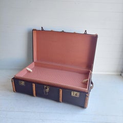 Vintage Antique 1930s Large Travel Steamer Trunk Coffee Table Storage
