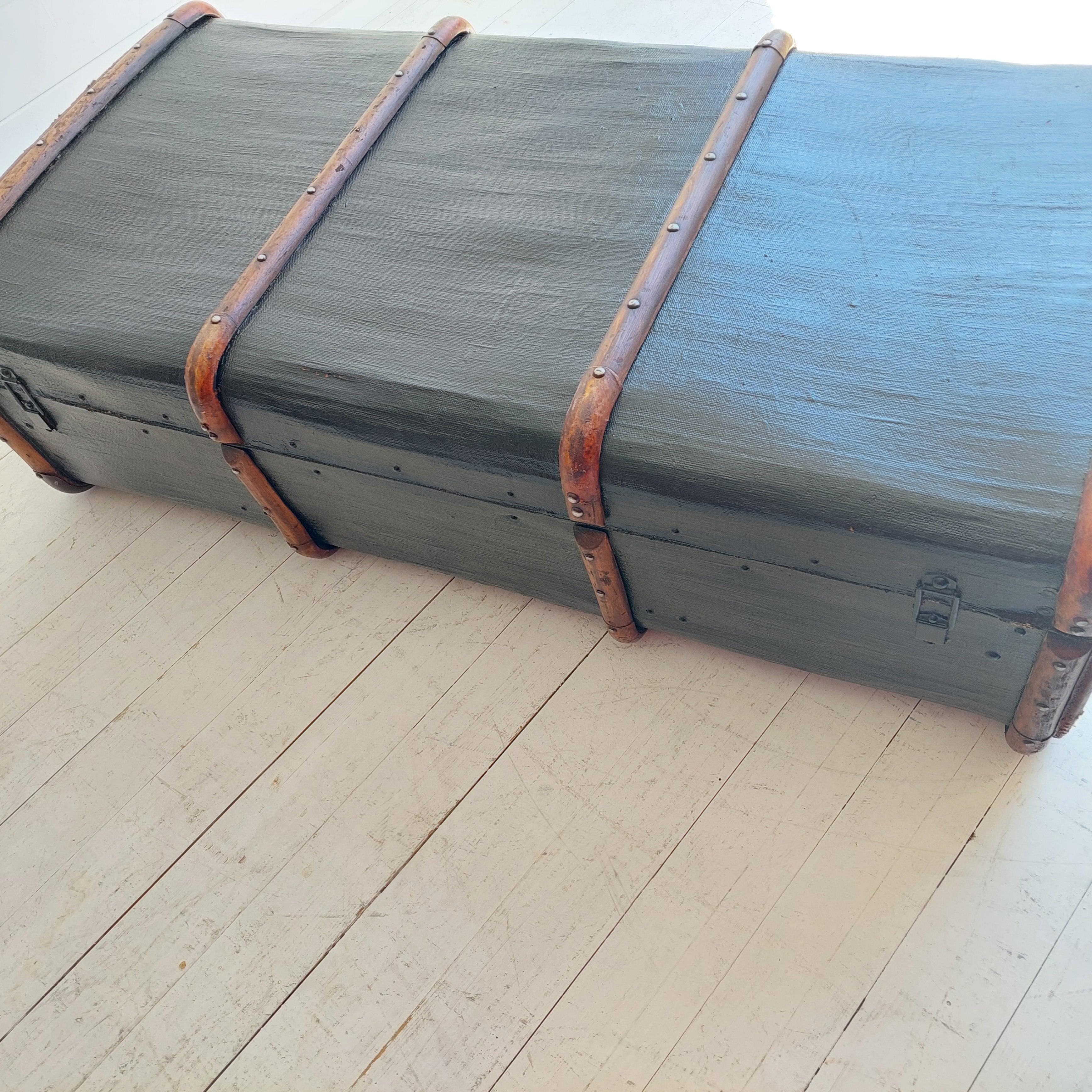 Vintage Antique 1930s Large Travel Steamer Trunk coffee table storage 13