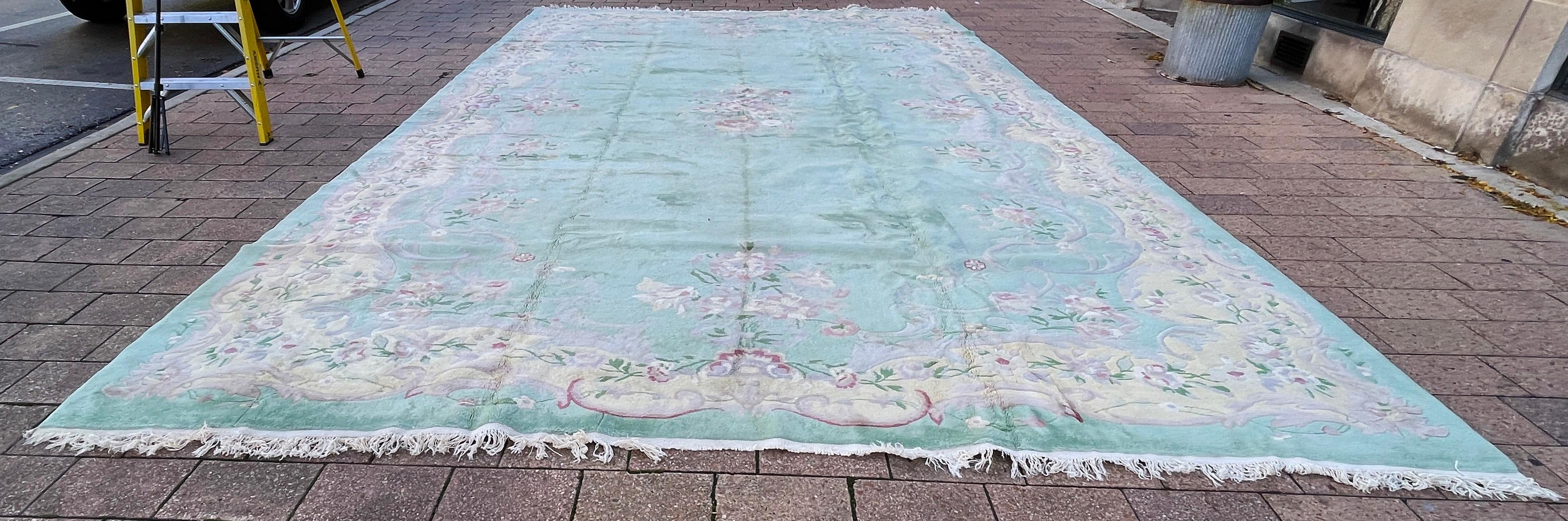 Vintage/Antique Art Deco Chinese Oriental Carpet, Over Size  For Sale 5
