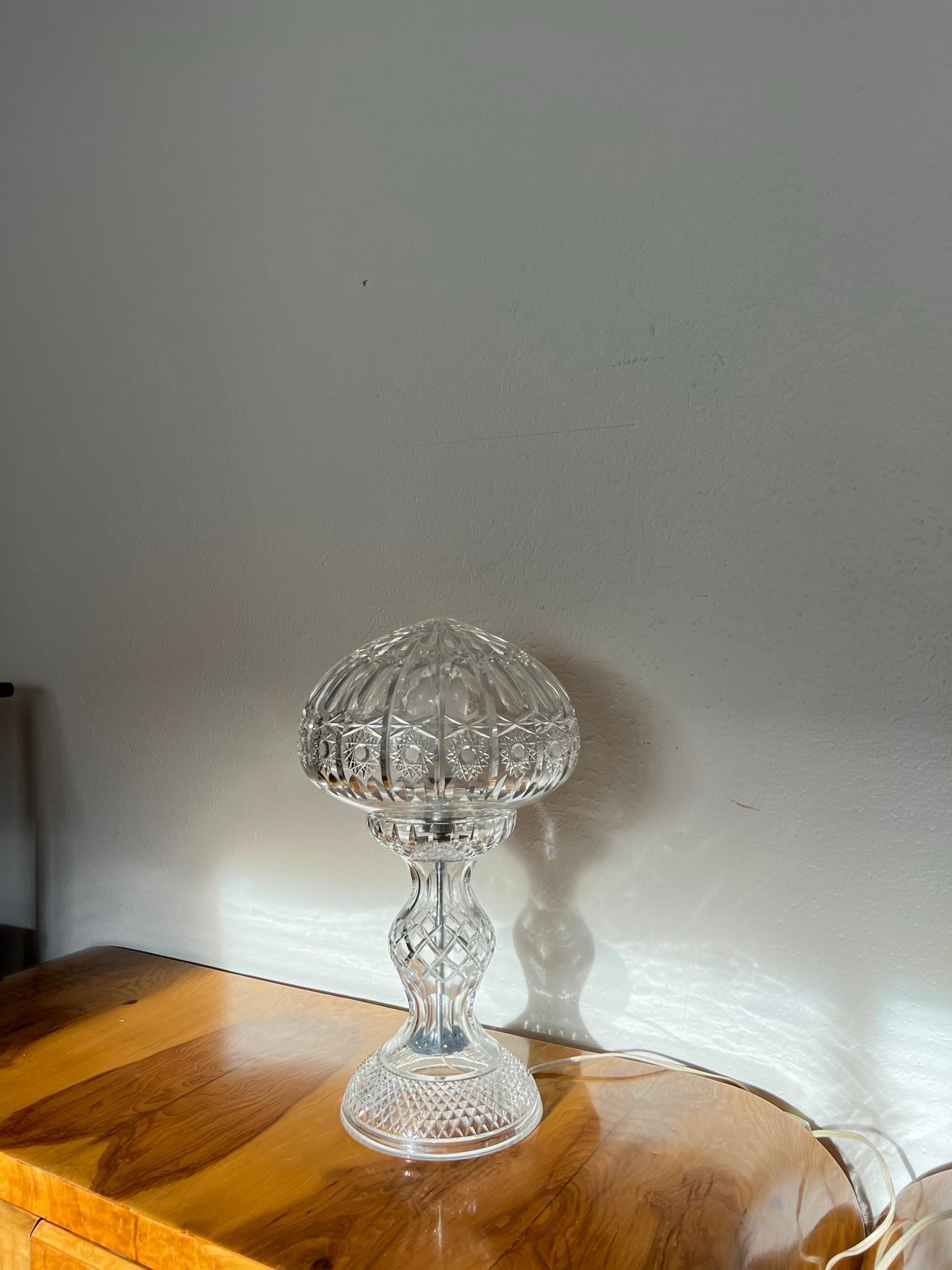 Antique hand cut crystal lamp with baluster vase base and mushroom shade.

Measures : 18.5” H x 10” W.