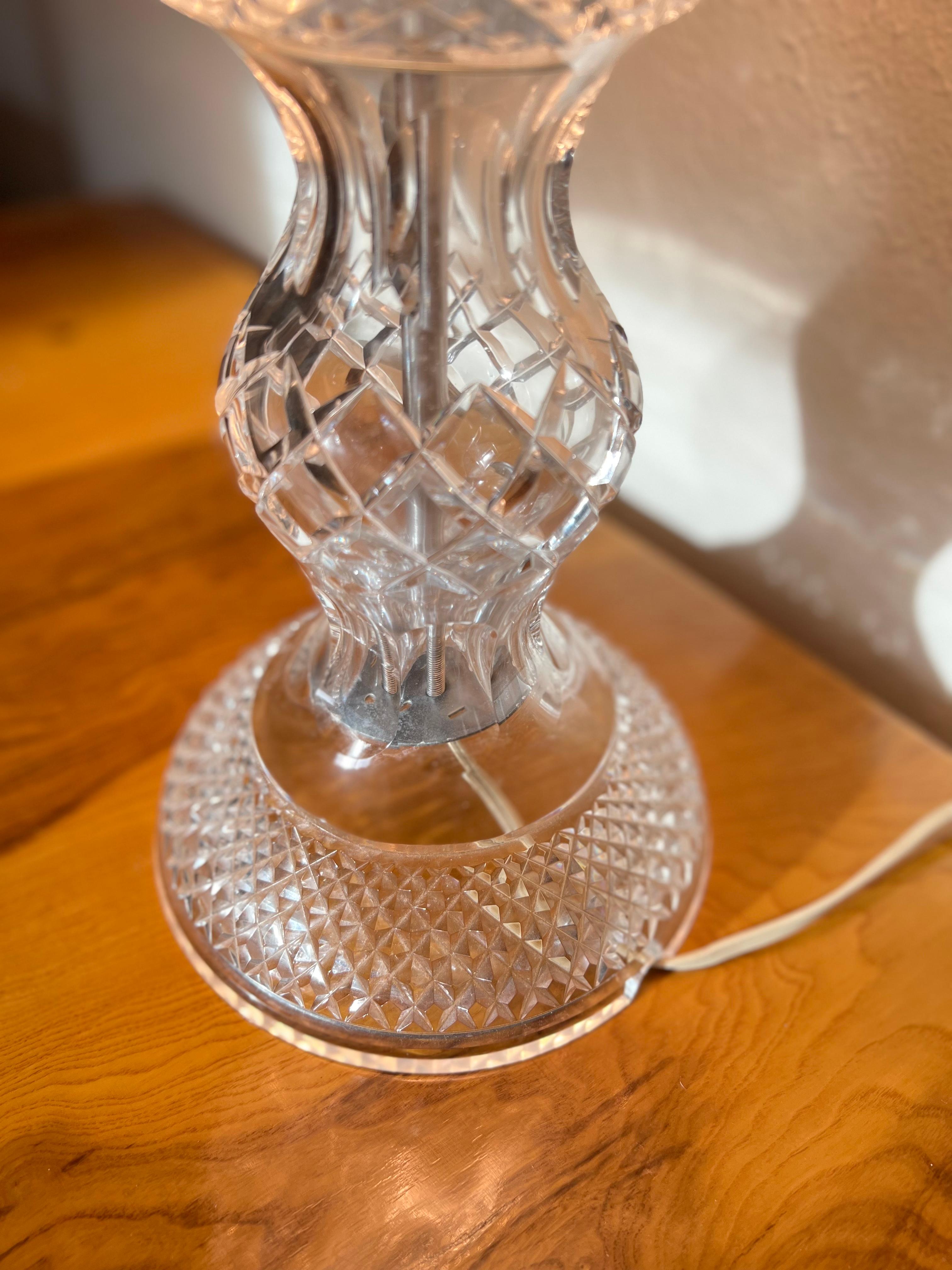 Vintage Antique Art Deco Hand Cut Mushroom Crystal Table Lamp In Good Condition For Sale In Houston, TX