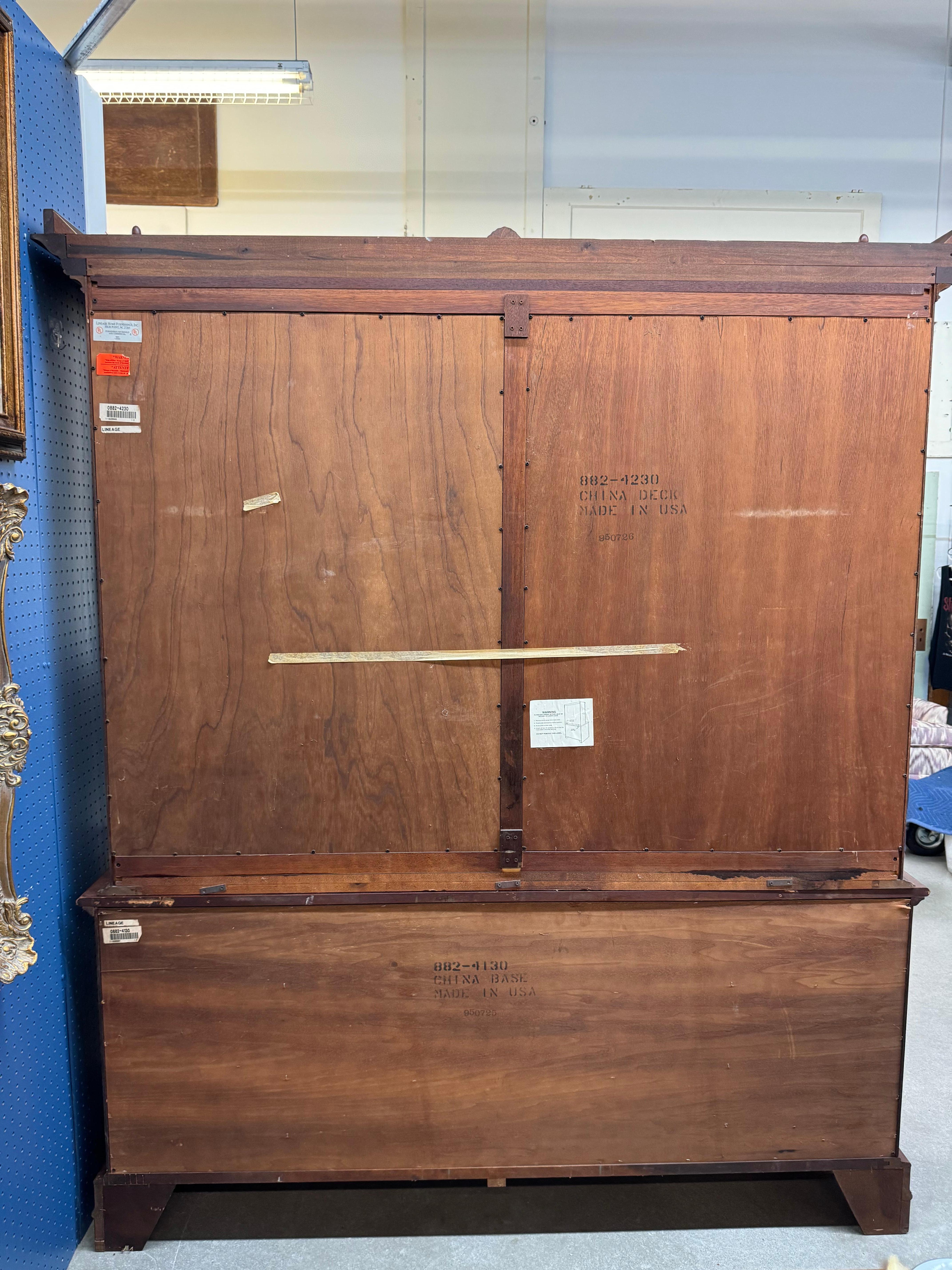 Vintage  Meuble de rangement ancien fabriqué par Lineage, sous division de Drexel Heritage en vente 9