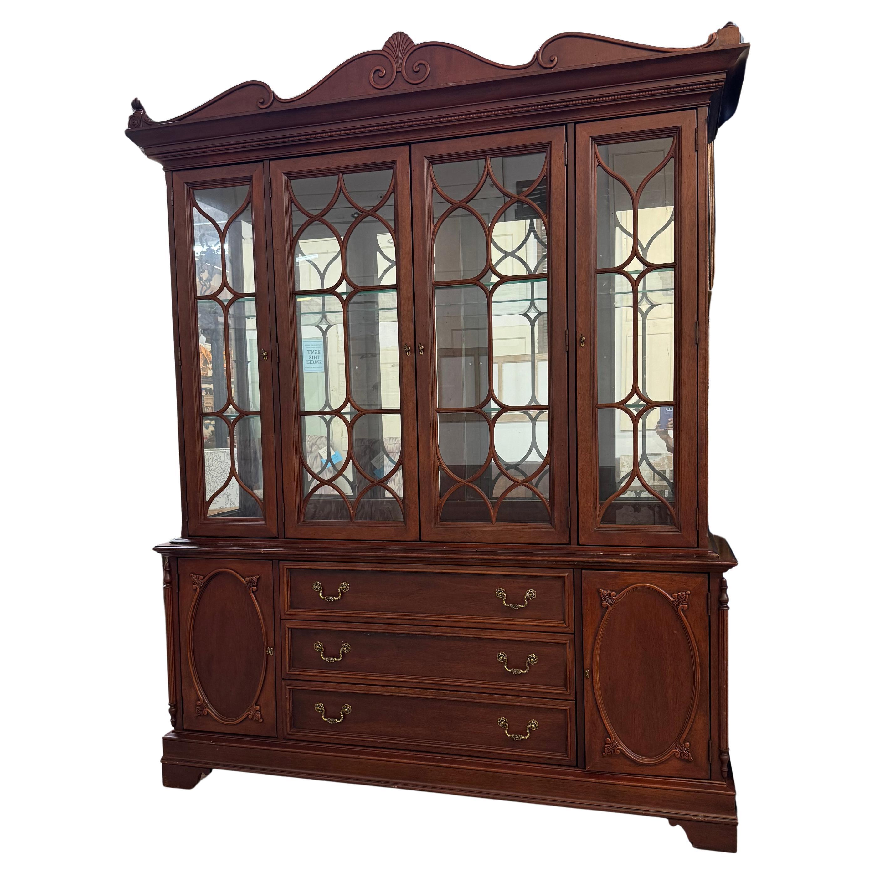 Vintage  Meuble de rangement ancien fabriqué par Lineage, sous division de Drexel Heritage
