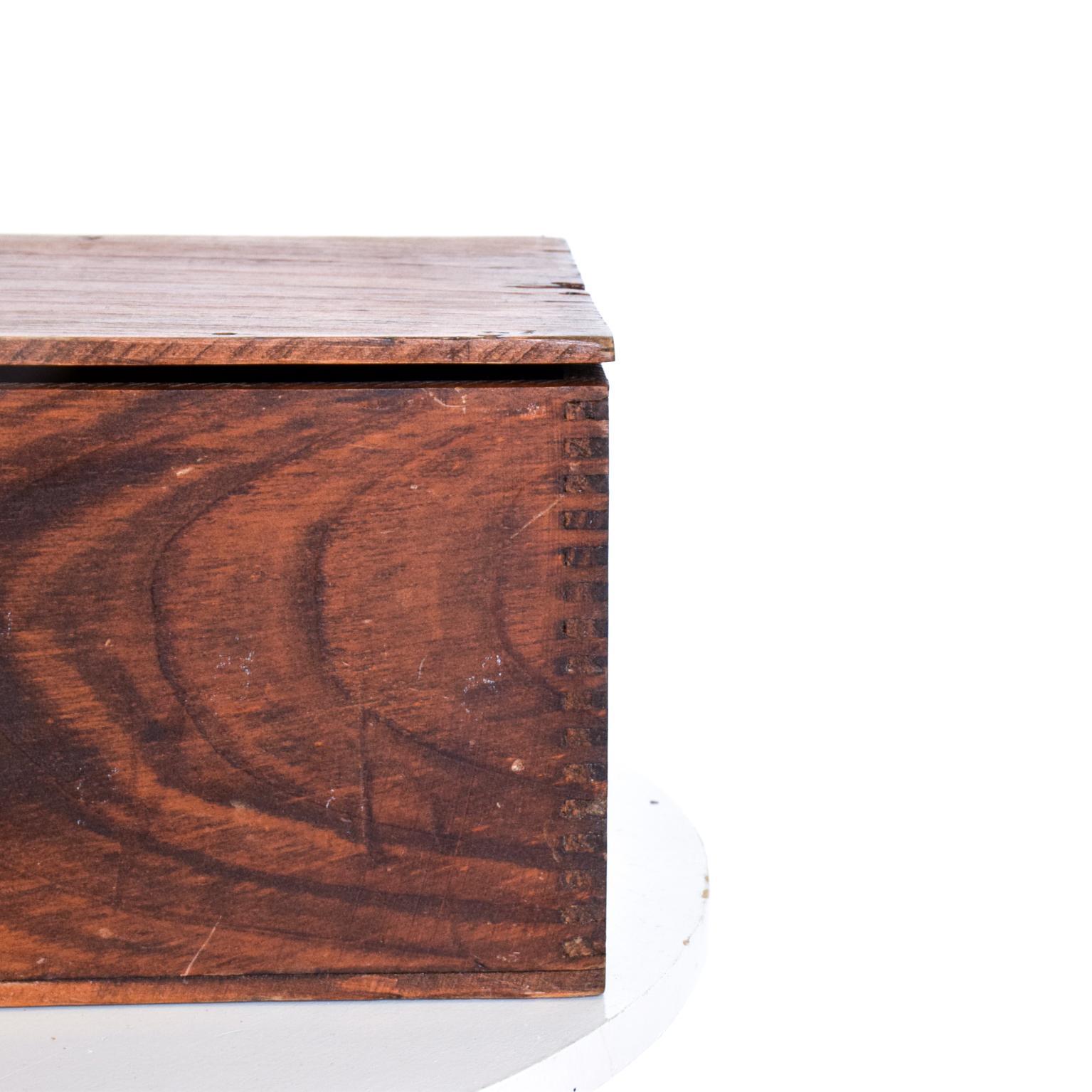 American Vintage Antique Decorative Wood Box Splice Lap Joints