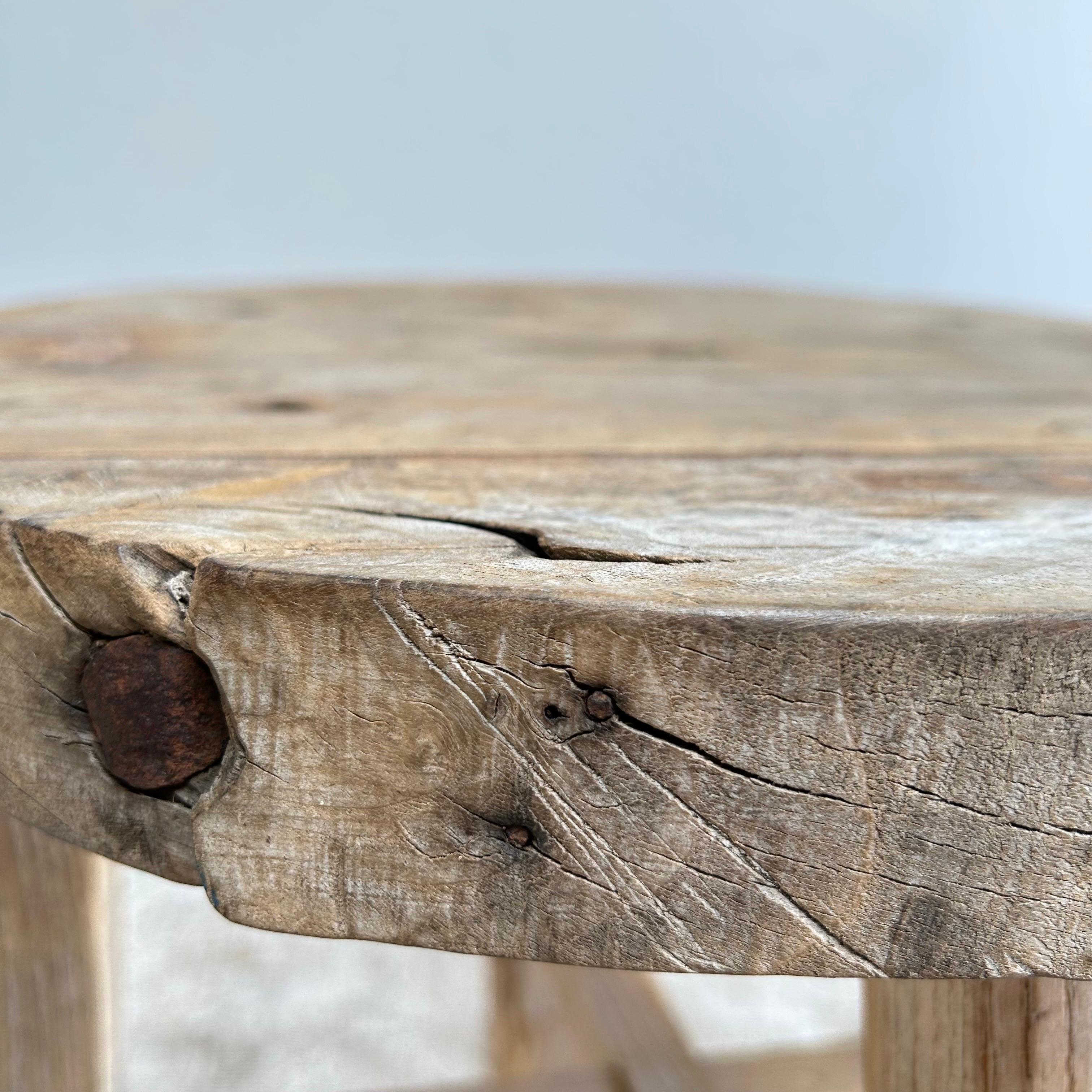 Table d'appoint vintage en bois d'orme antique en vente 6