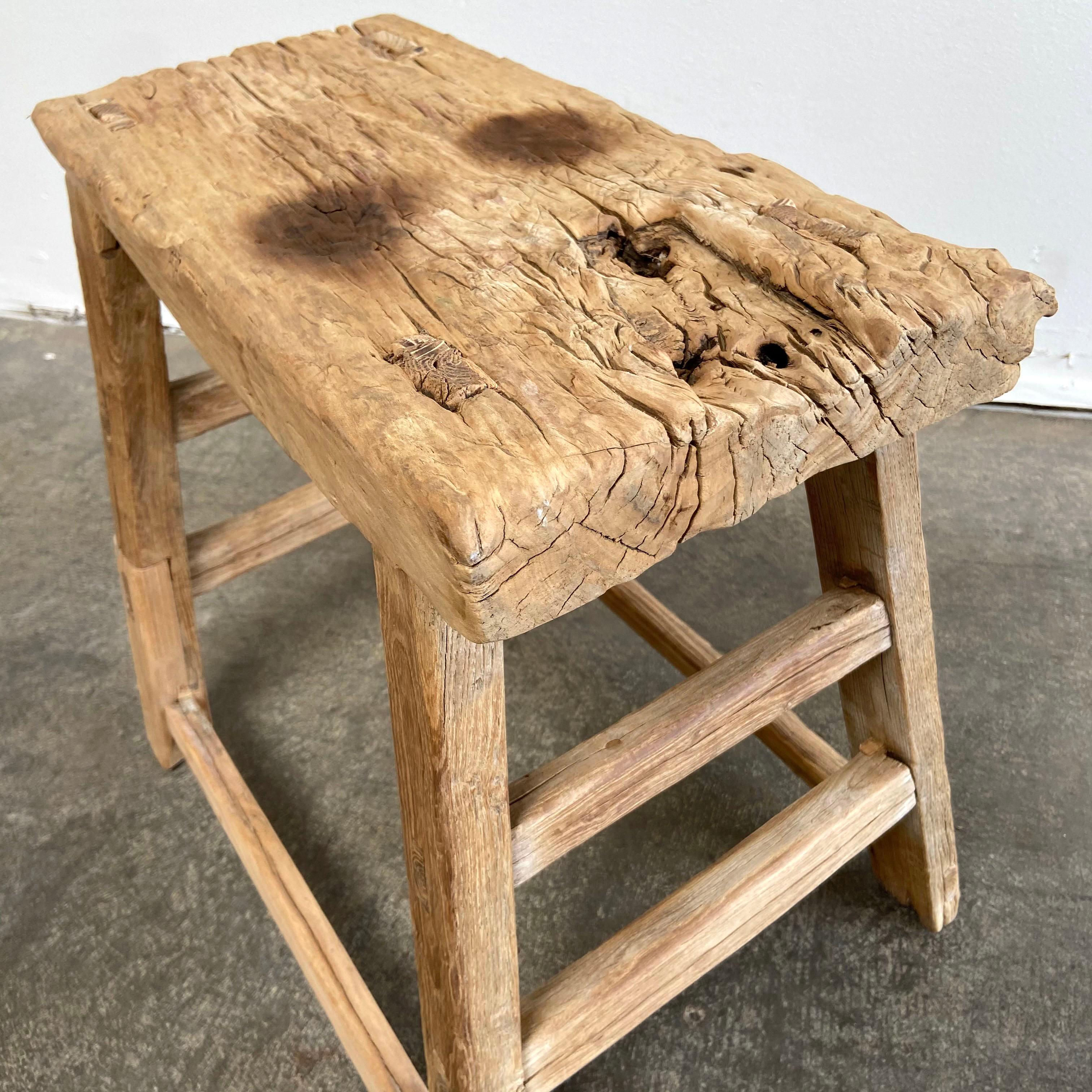 Vintage Antique Elm Wood Stool In Good Condition For Sale In Brea, CA