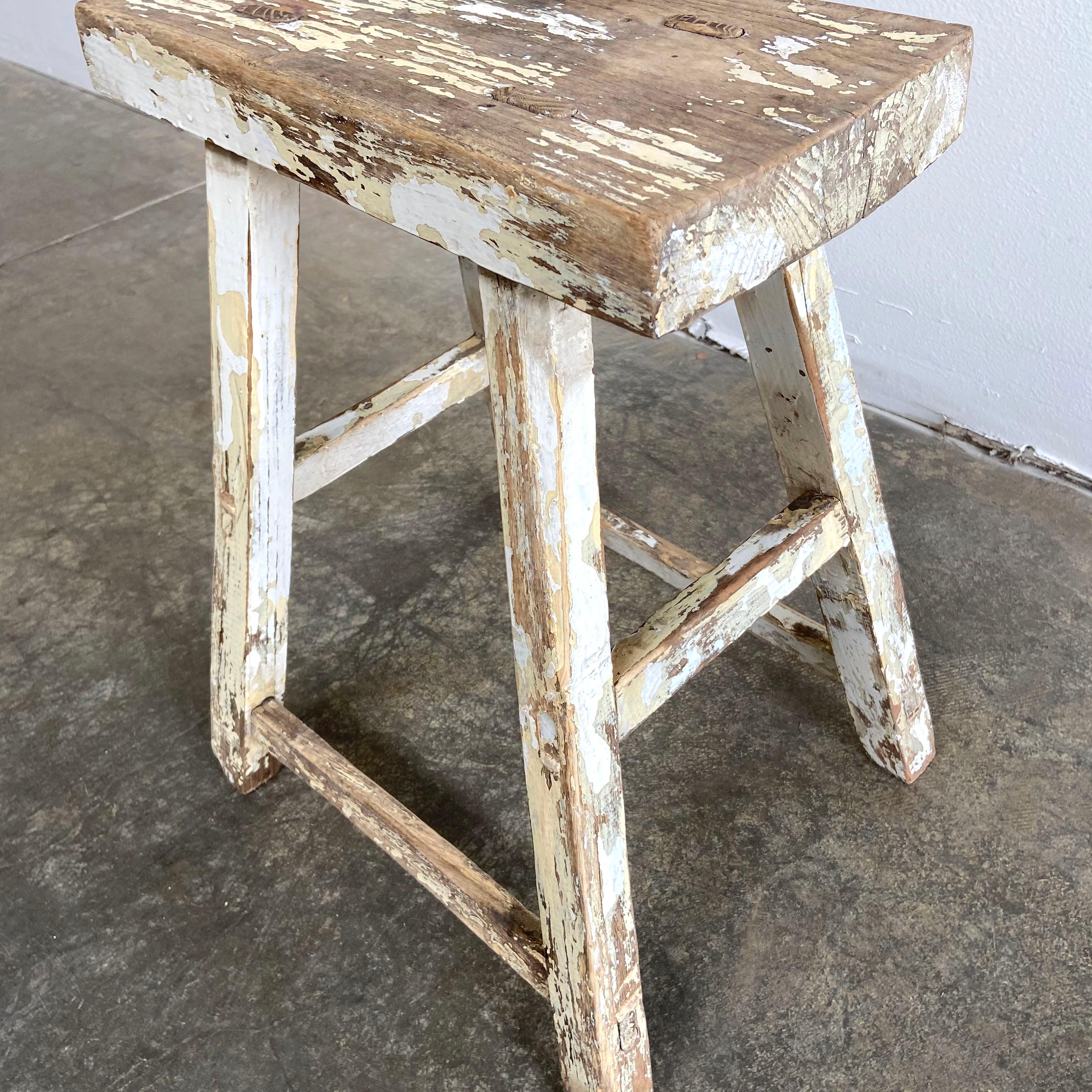 Vintage Antique Elm Wood Stool In Good Condition For Sale In Brea, CA