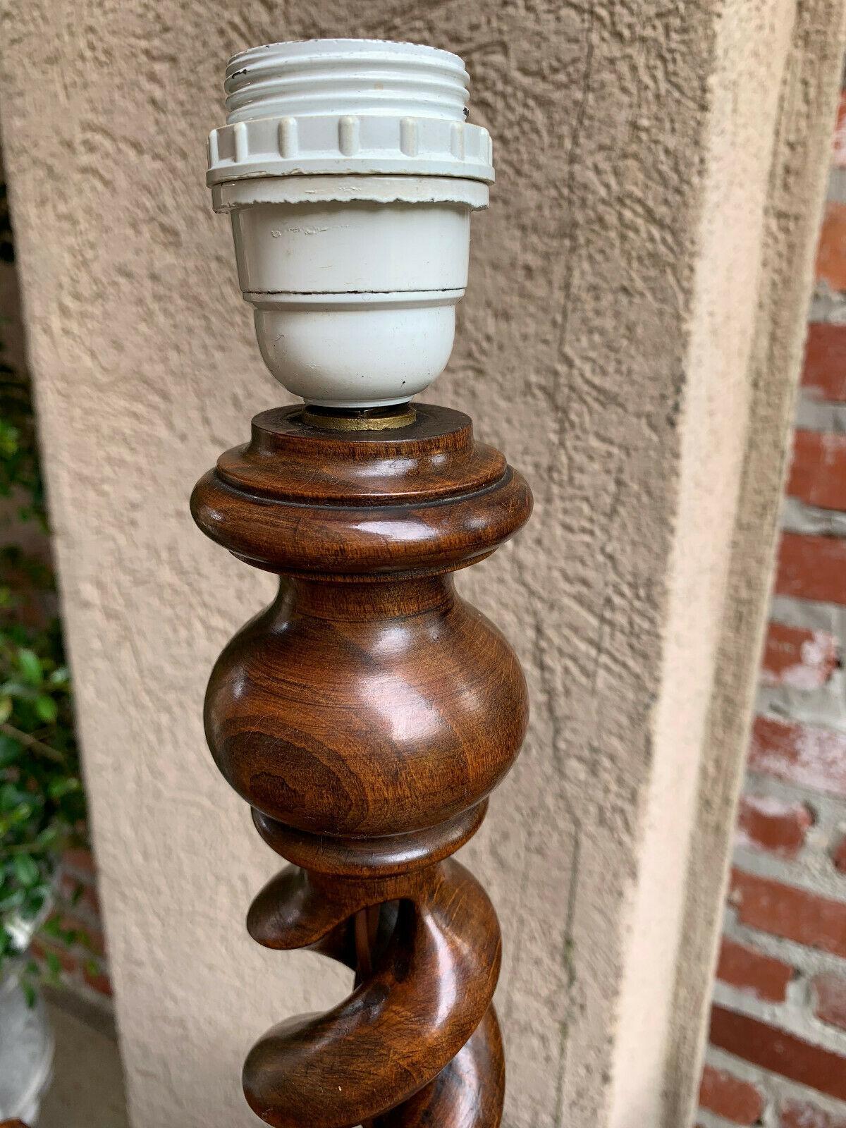 Vintage Antique English Carved Wood Open Barley Twist Desk Table Lamp Light 1