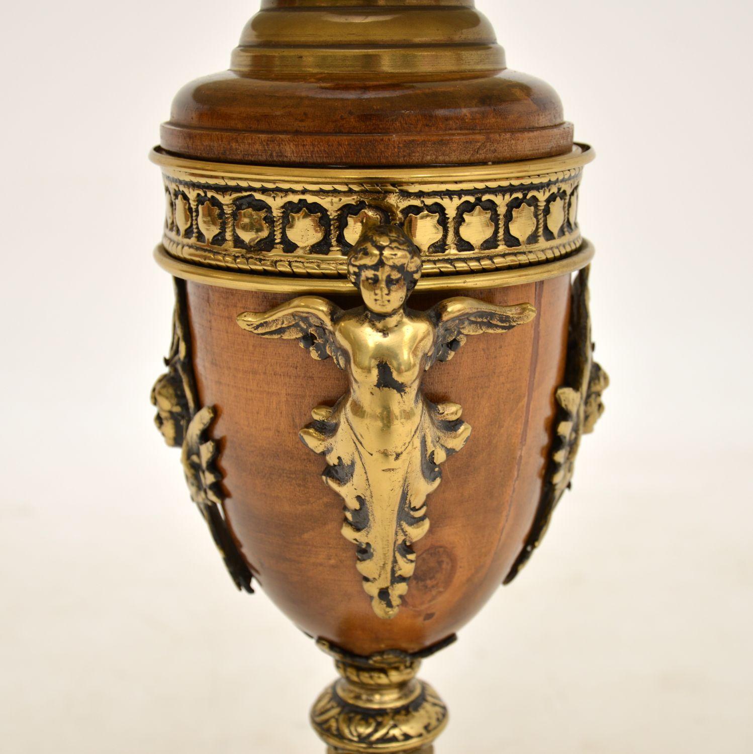Antike französische Tischlampe (Mitte des 20. Jahrhunderts) im Angebot