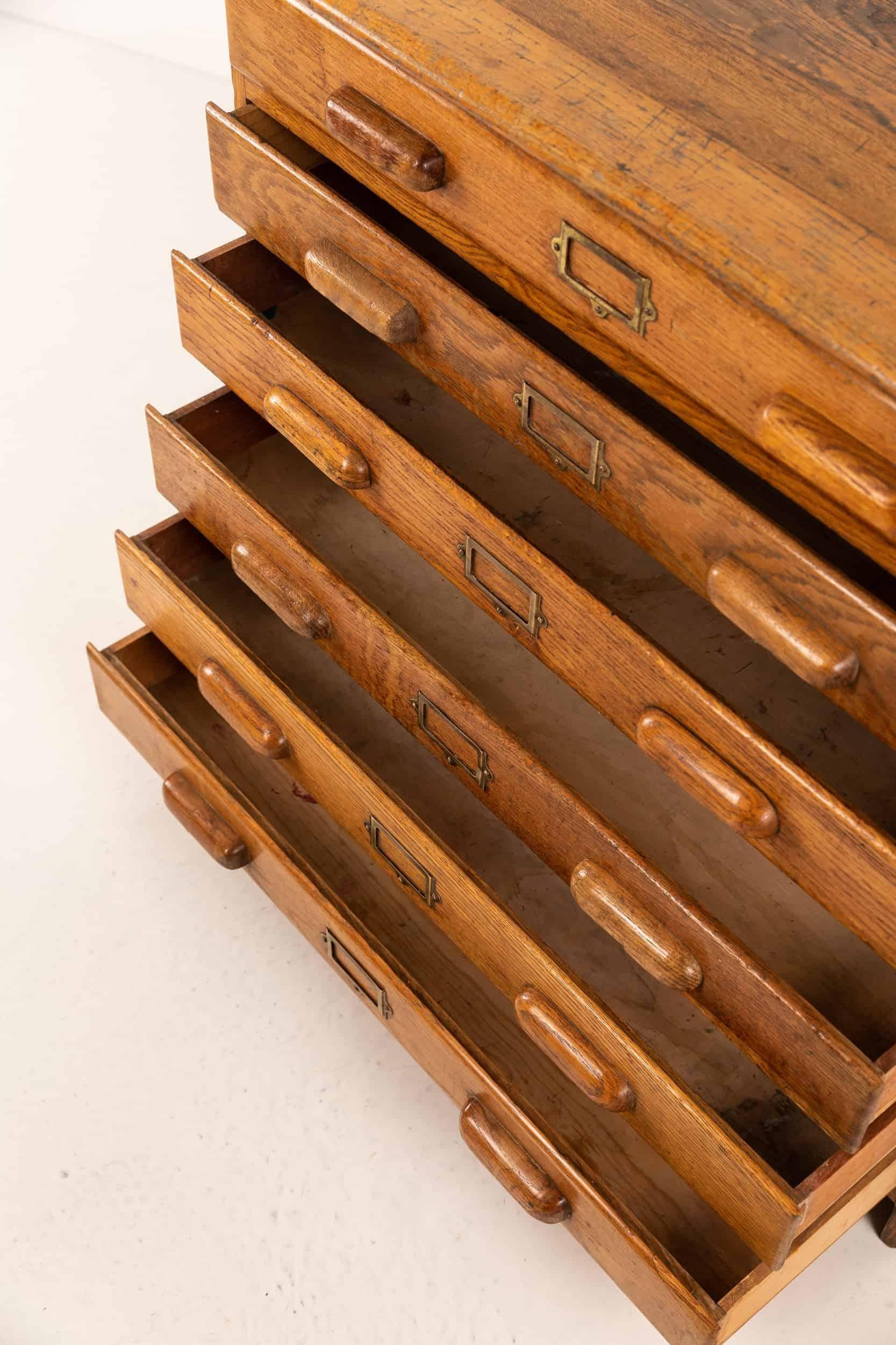 Vintage Antique Industrial Architects Oak Plan Chest of Drawer, C.1940 In Fair Condition In London, GB