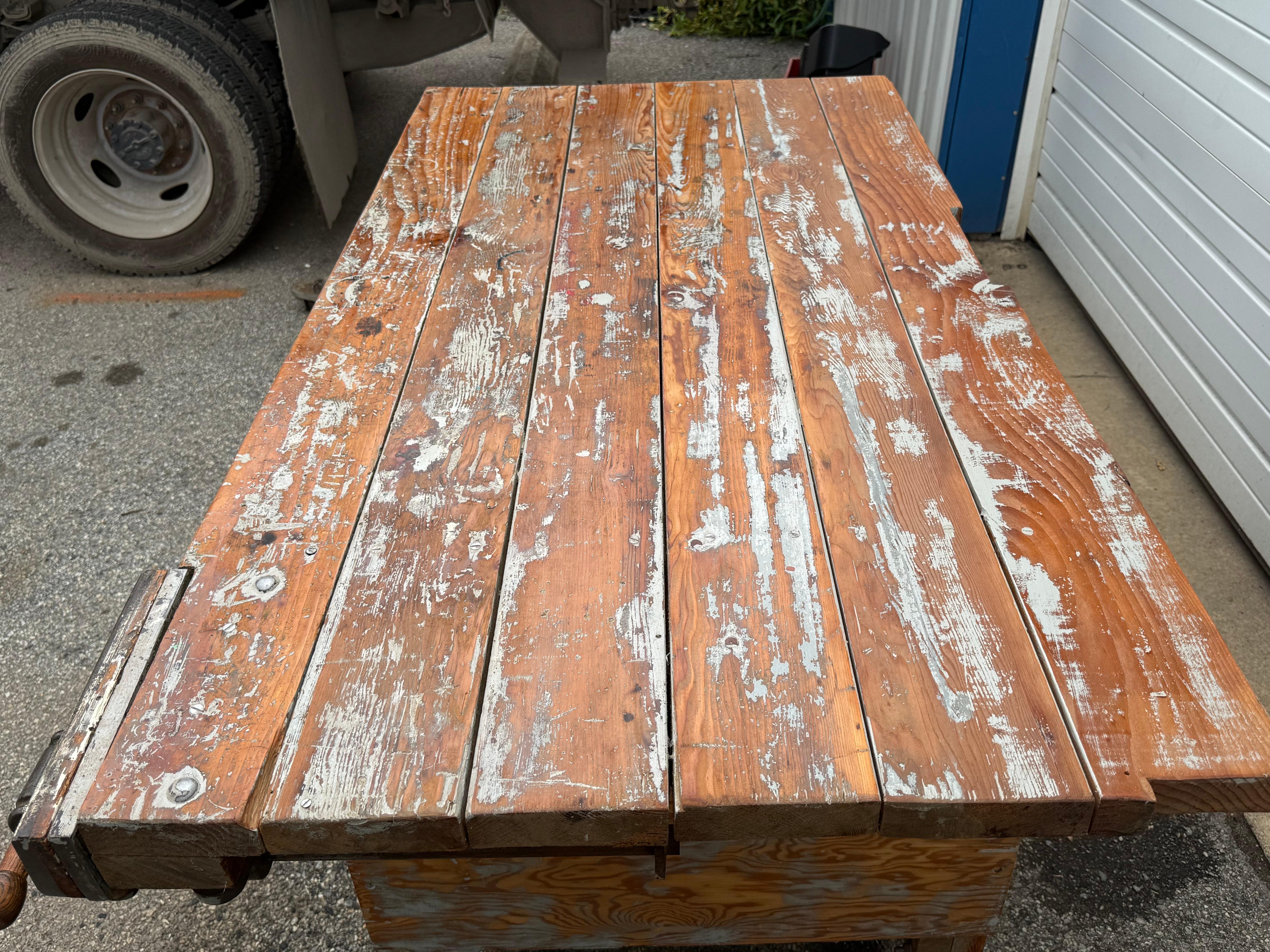 Vintage/Antique Mesa de cocina industrial primitiva, Circa 1940s en venta 6