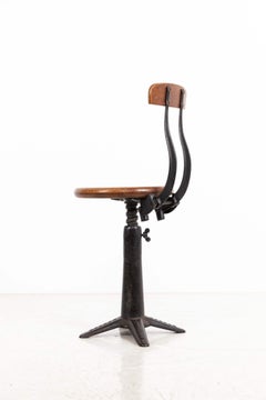 Vintage Antique Industrial Spring Back Singer Machinists Factory Chair