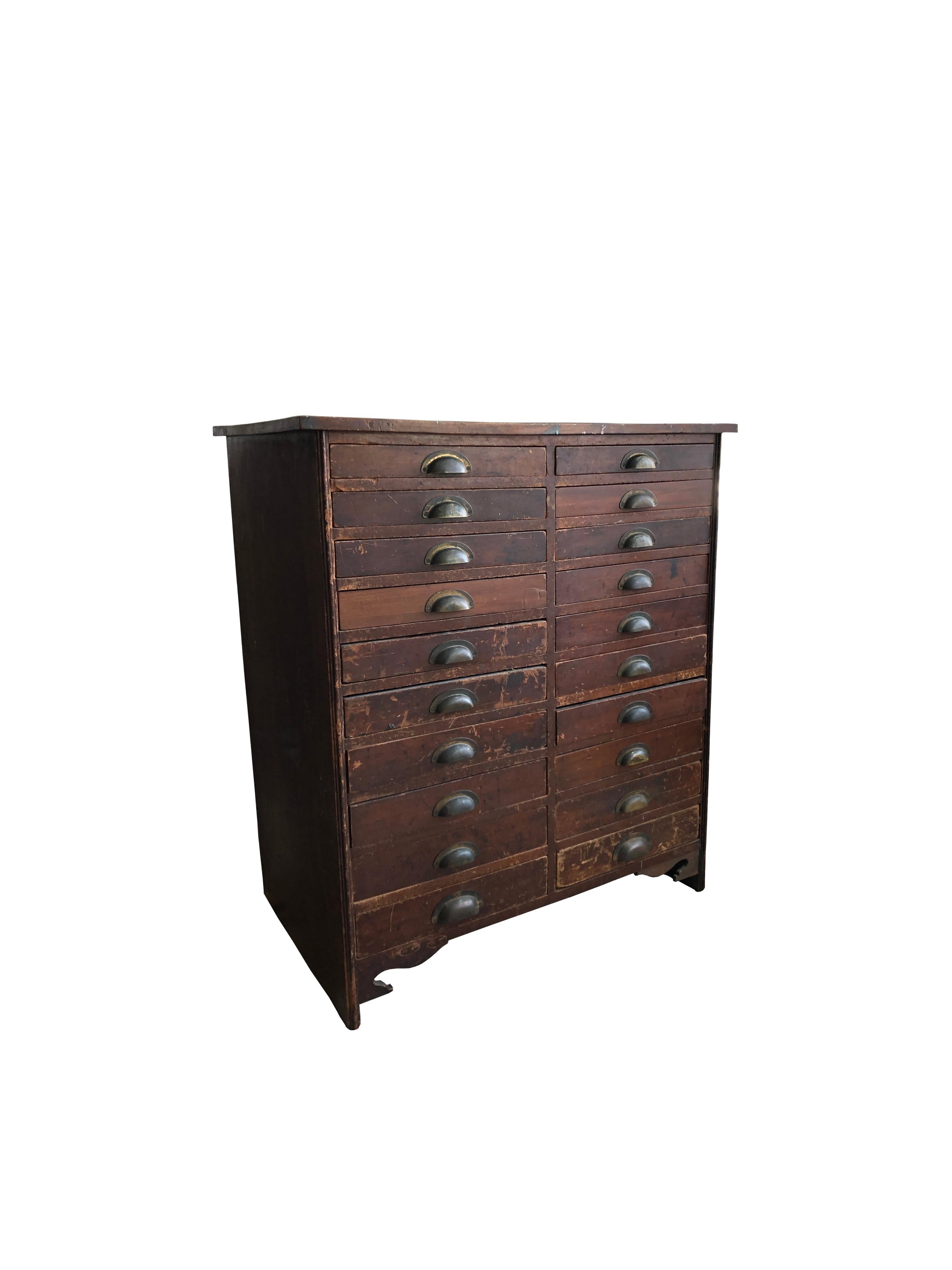 Vintage Antiguo Taller Industrial de Relojería Mercería Cajonera Británico en venta