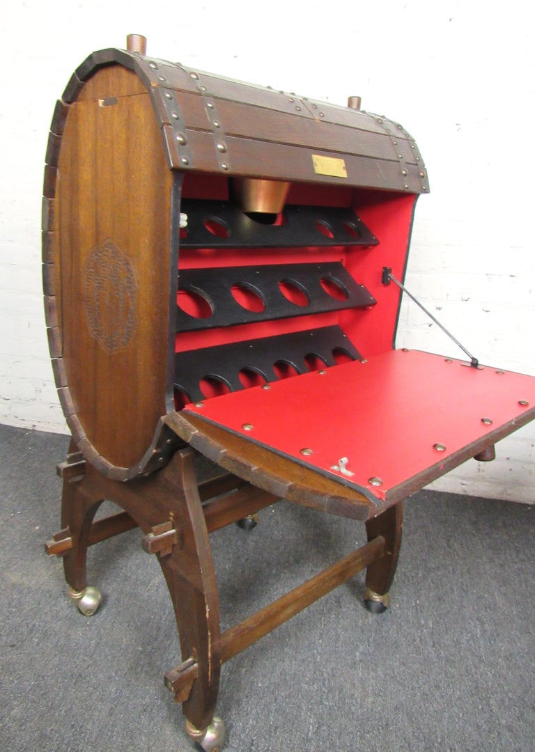Vintage Antique Style Rolling Bar For Sale at 1stDibs