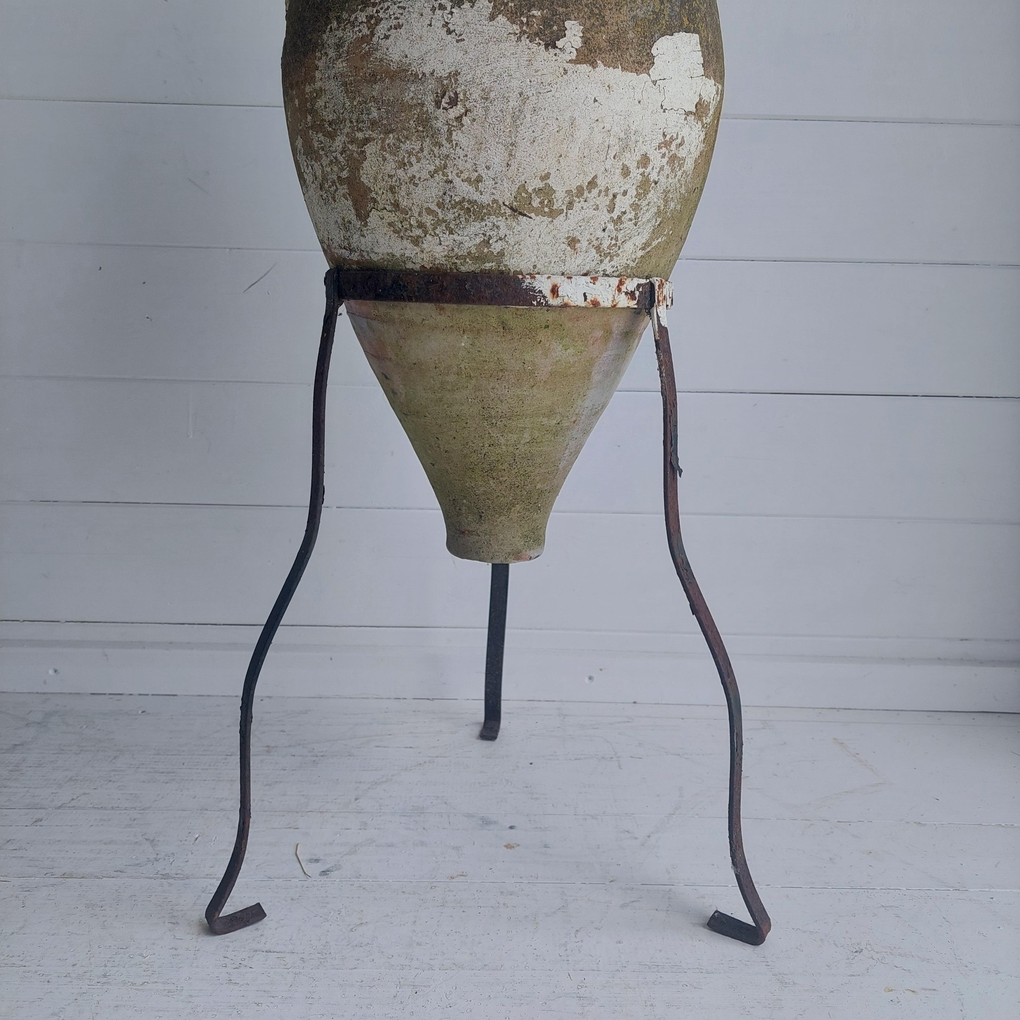 Européen Vintage Antique Terracotta Amphora with Wrought Iron Tripod Stand, 1800s en vente