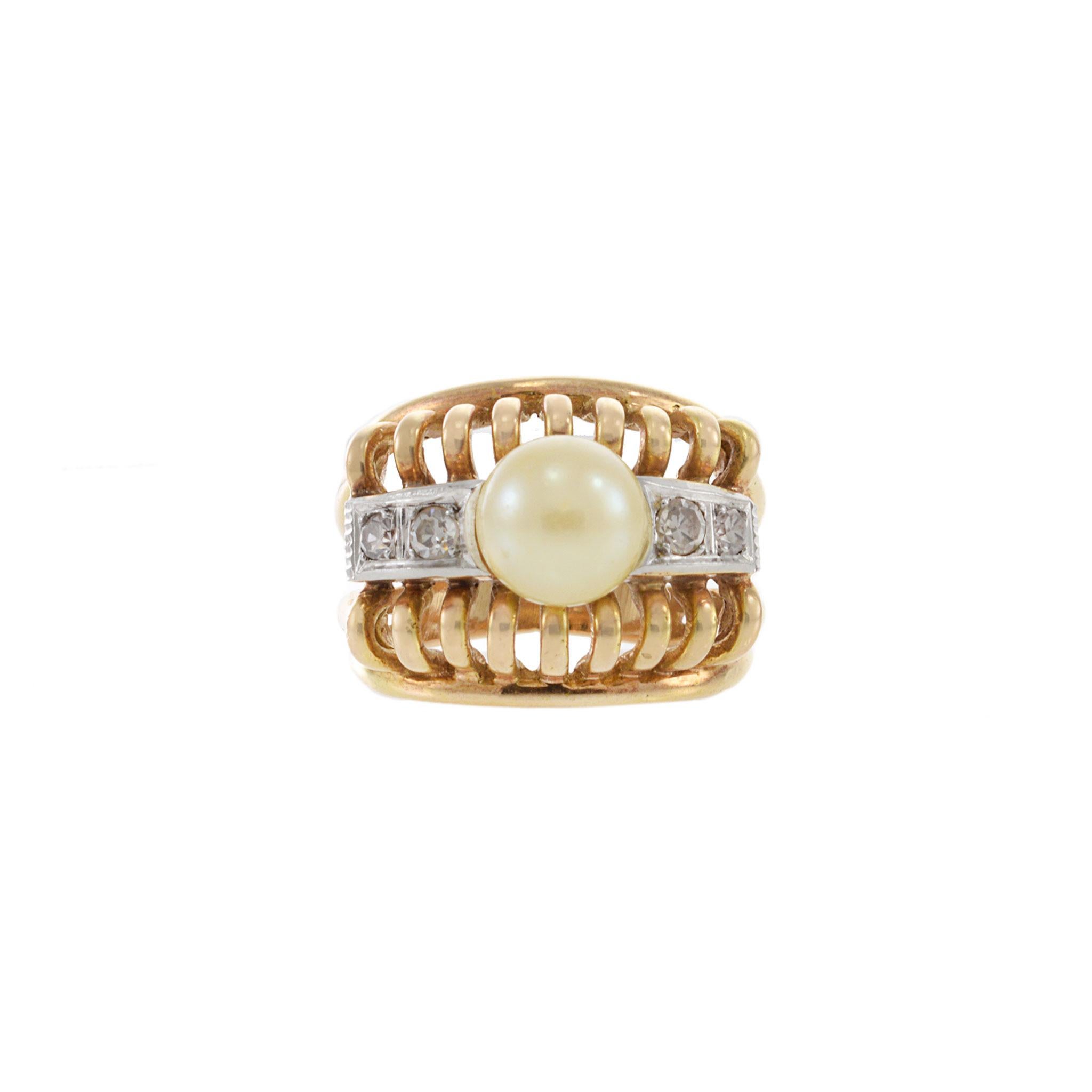 Vintage Antique Victorian Era with our 18KT Yellow Gold and Platinum Pearl Diamond Ring. Featuring a 7.5mm cream-colored genuine pearl and 0.18ct-tw mine-cut diamonds, this ring is a timeless piece that seamlessly blends the warmth of yellow gold