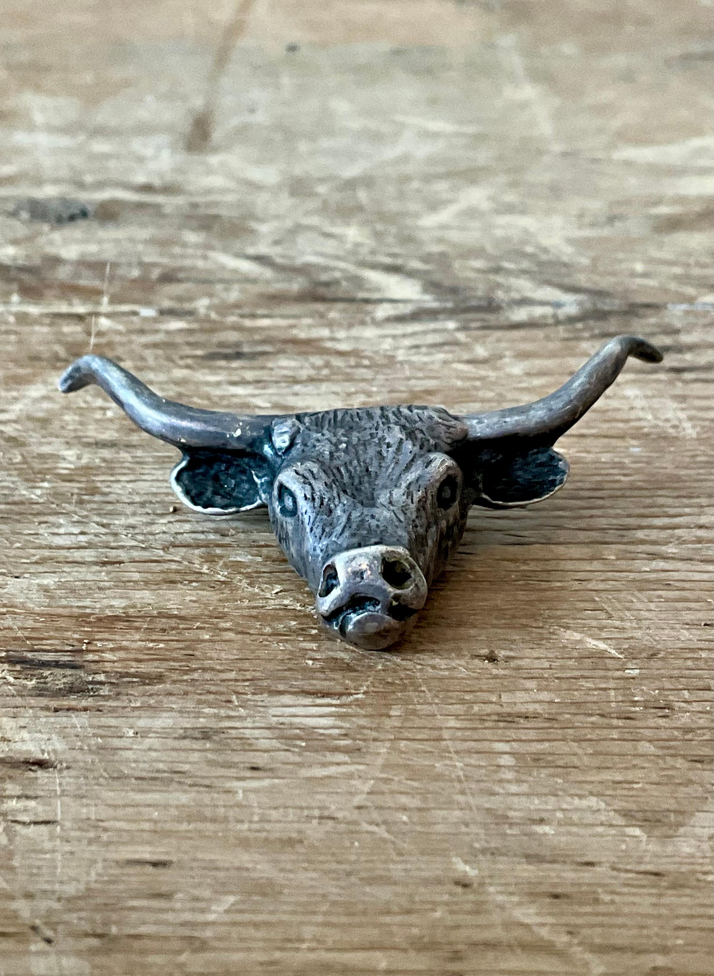 da uomo o donna Ciondolo a forma di testa di cervo in argento anticato vintage in vendita