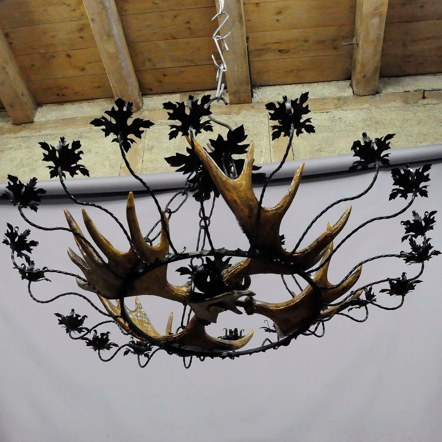 Vintage Antler Chandelier with Forged Iron Suspension For Sale 4