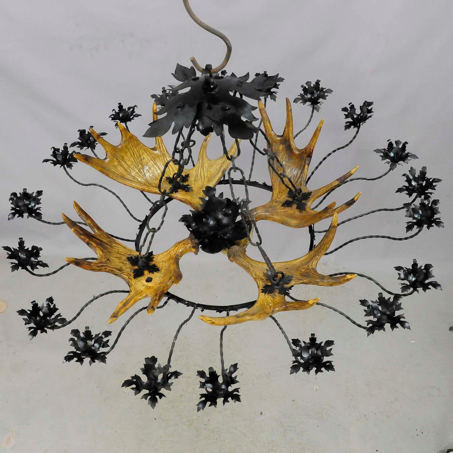Vintage Antler Chandelier with Forged Iron Suspension For Sale 2
