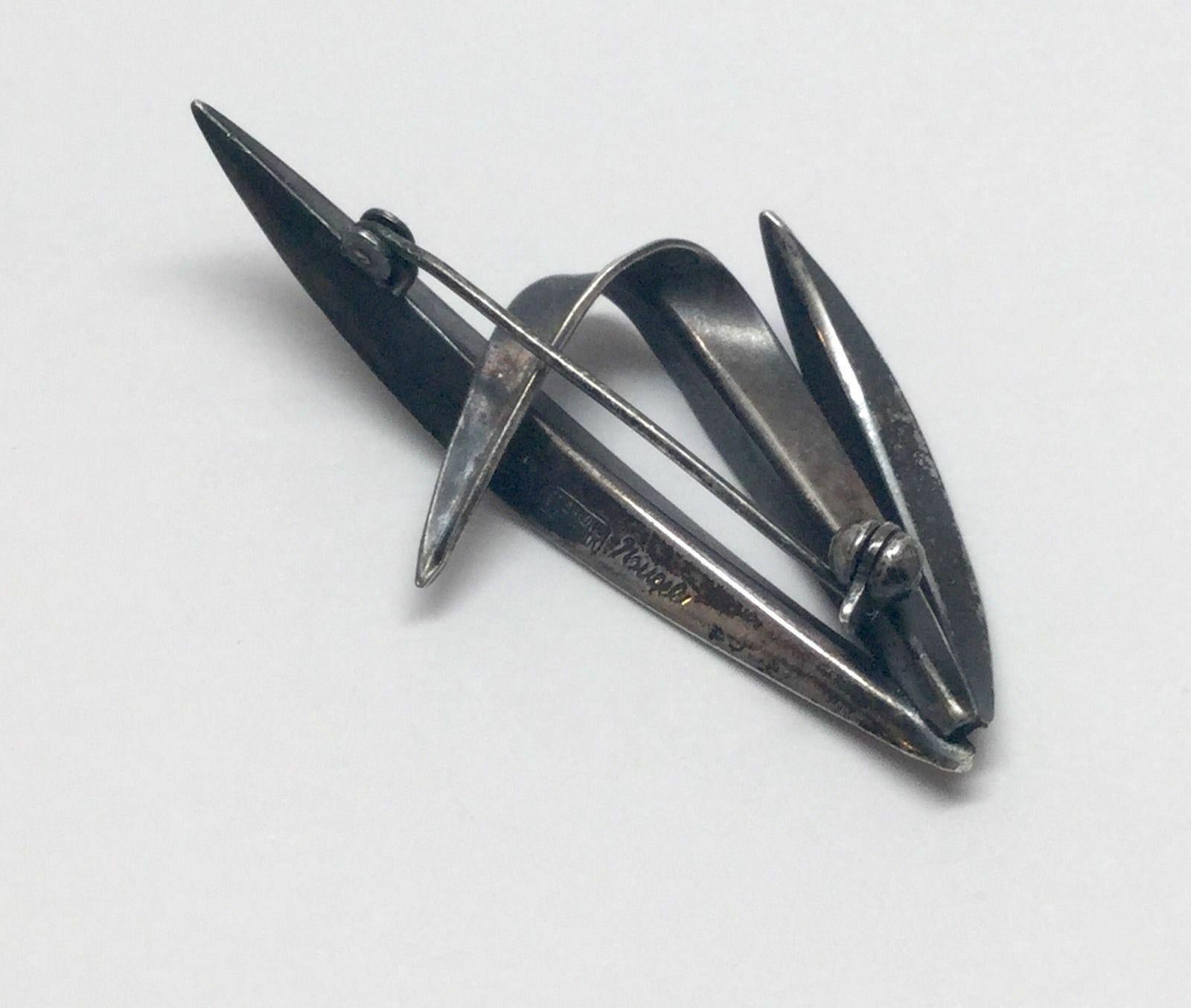 Vintage Anton Michelsen Denmark by Gertrude Engel Sterling Silver Grass Pin In Good Condition In Washington Depot, CT