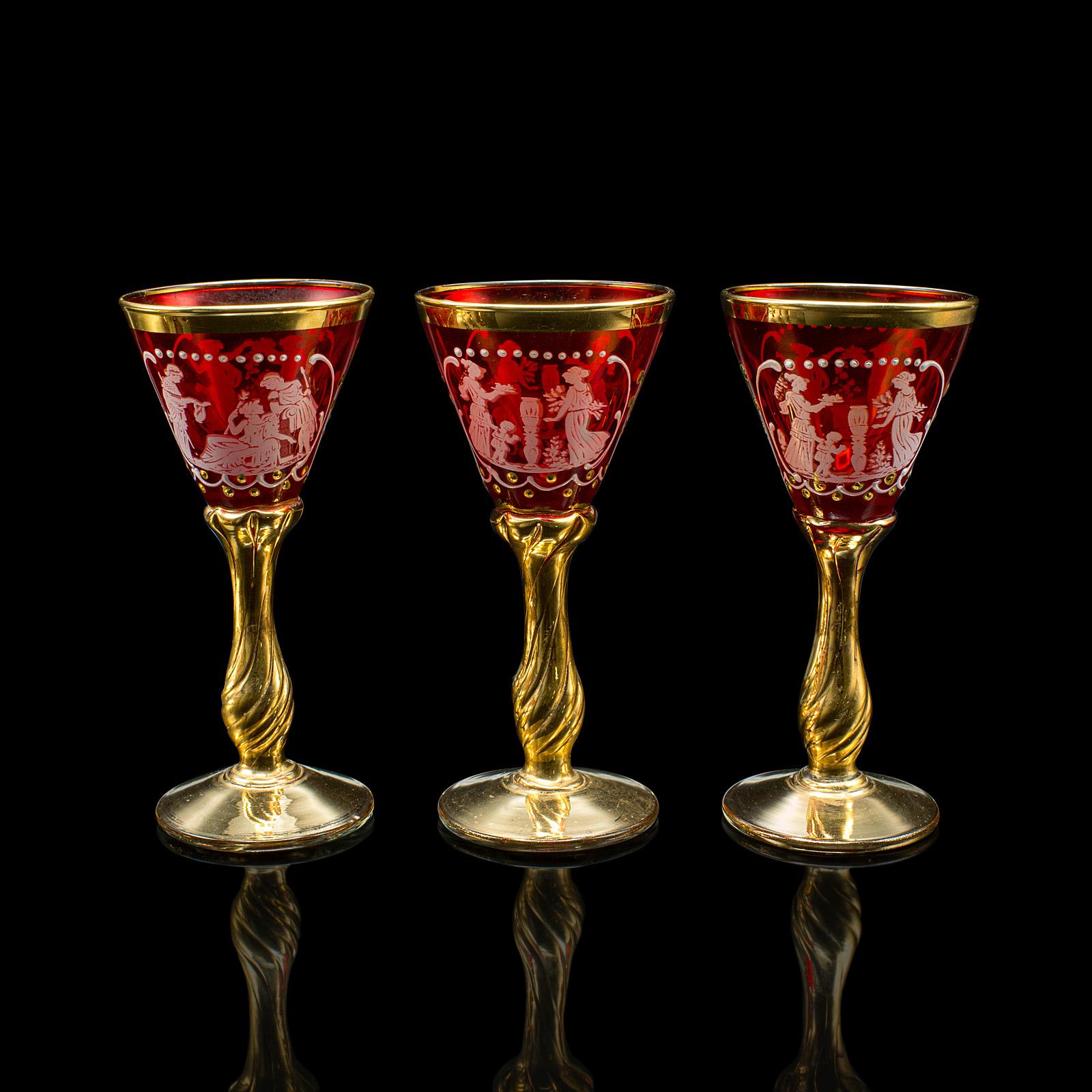 Service à vin italien, verre d'art, aiguière et aiguière, vers 1970 en vente 5
