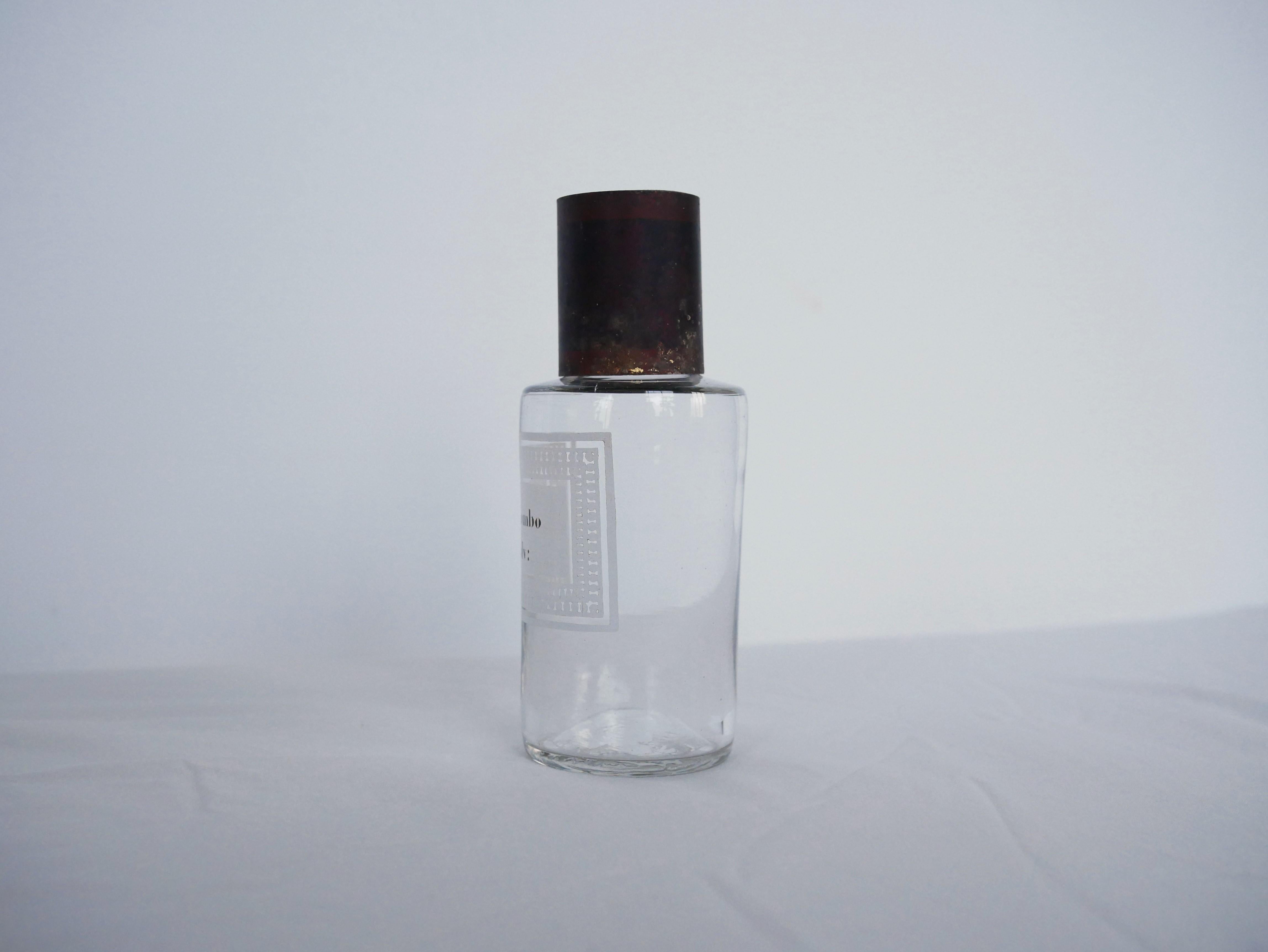 Vintage apothecary bottle For Sale 6