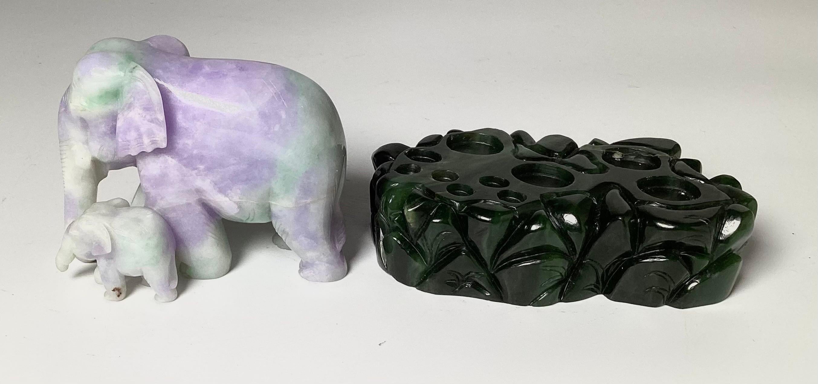 Vintage Apple Green and Lavender Jadeite Elephant on Stand In Excellent Condition For Sale In Lambertville, NJ
