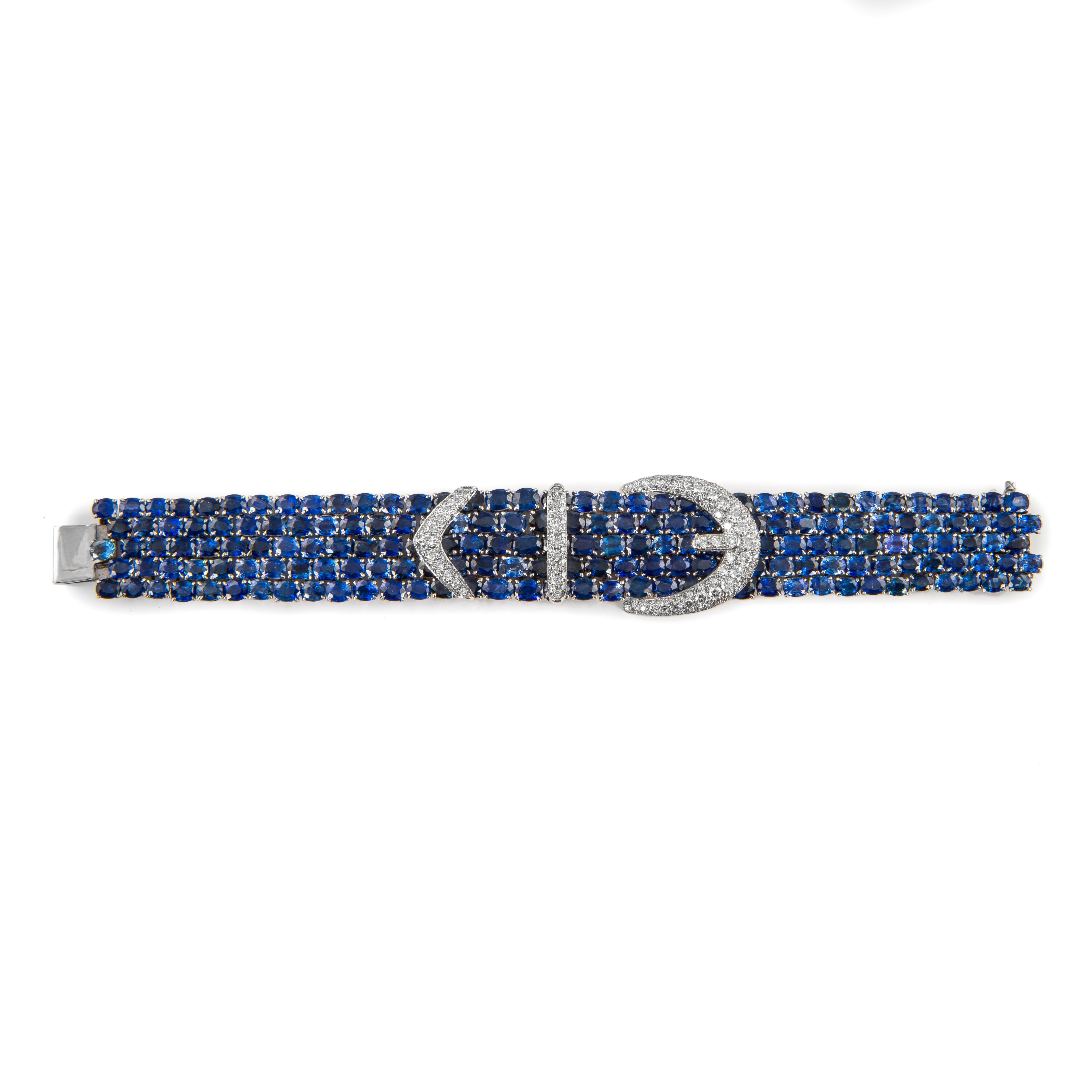 Armband aus Weißgold mit Diamantschnalle, ca. 57,50 Karat Saphir & Diamant im Zustand „Hervorragend“ in BEVERLY HILLS, CA