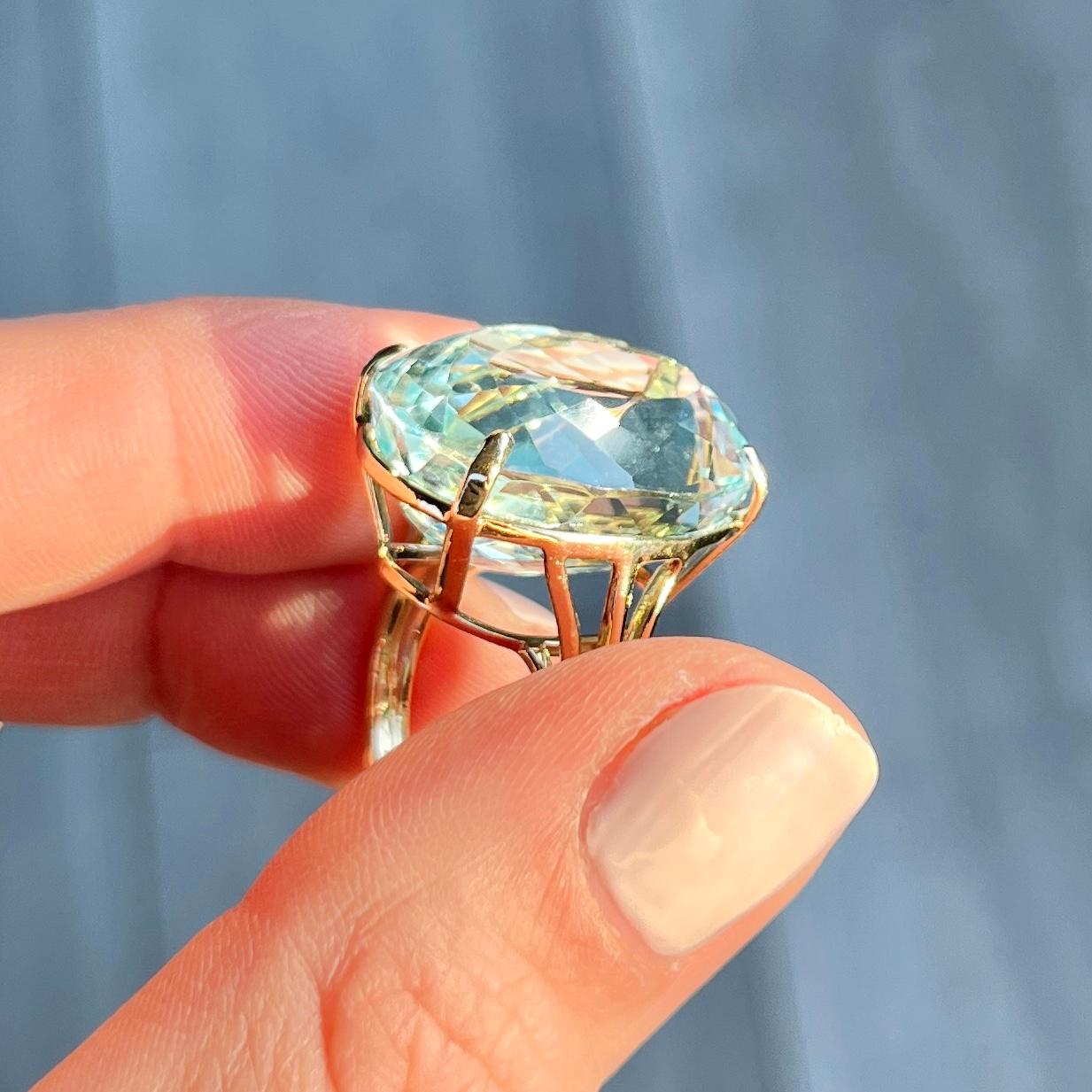Anillo de cóctel Vintage Aqua de oro de 14 quilates en venta 1