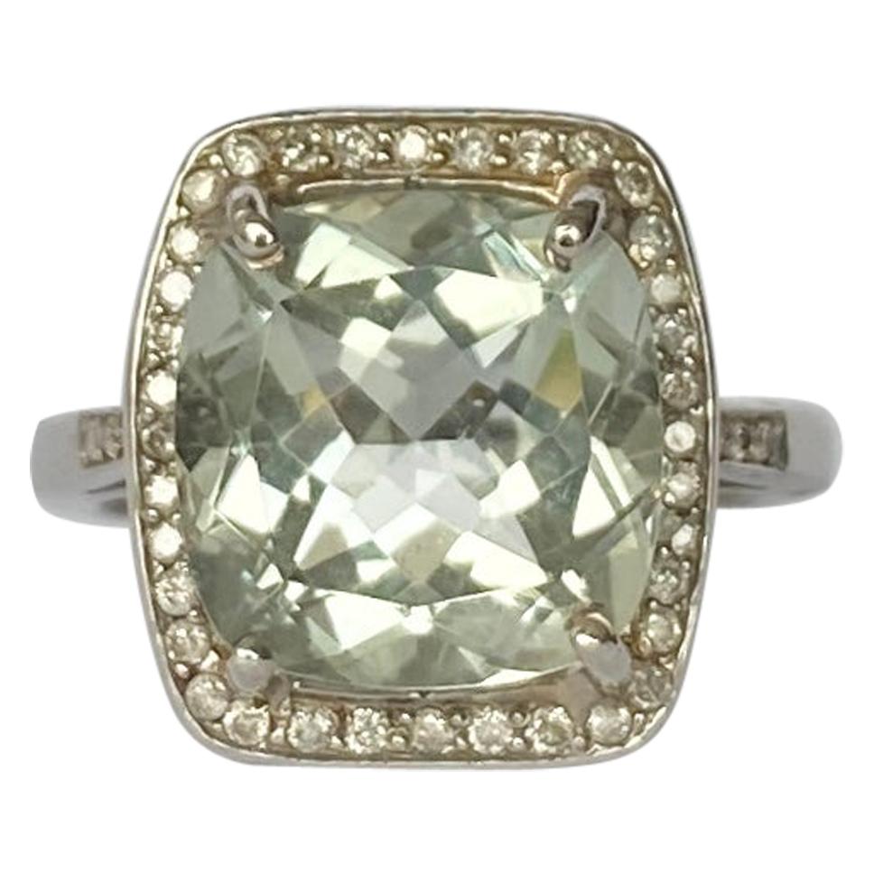 Vintage Aqua and Diamond 14 Carat White Gold Cluster Ring