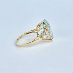 Vintage Aqua and Diamond 18 Carat Gold and Platinum Cocktail Ring