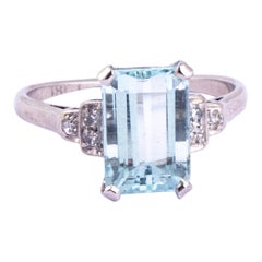 Vintage Aqua and Diamond 18 Carat White Gold Cocktail Ring