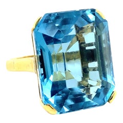 Cocktailring aus 18 Karat Gelbgold mit Aquamarin im Vintage-Stil, um 1960
